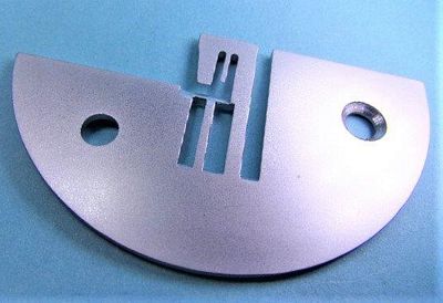 Needle Plate White 734DW serger regular – BP7727