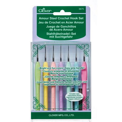 Clover Needlecraft Inc. Amour Crochet Hook 2.25