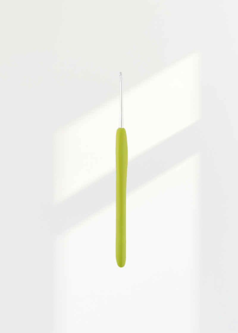 Clover Amour Crochet Hook Size 7 (4.5mm)