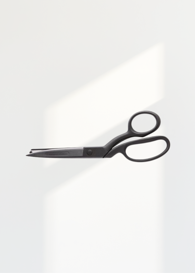 Gingher Feather-Weight Bent Trimmers - 8"