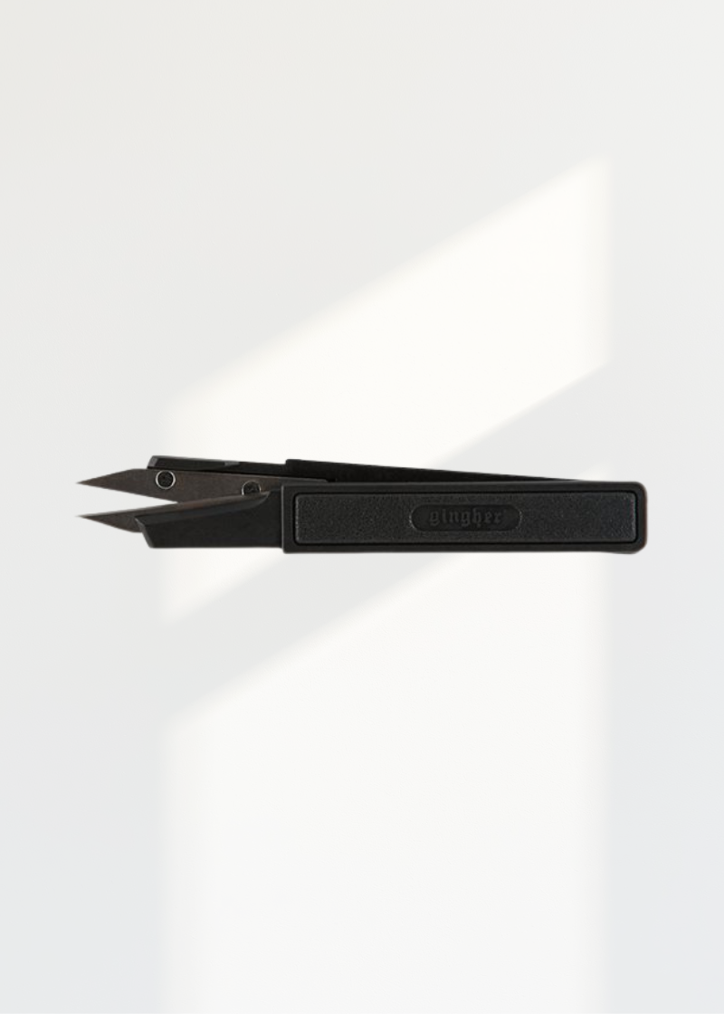 Gingher Feather-Weight Thread Snips - 4"