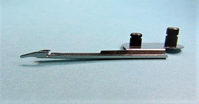 Moveable Cutter Plate EverSewn Sparrow 30 – H7A0195000