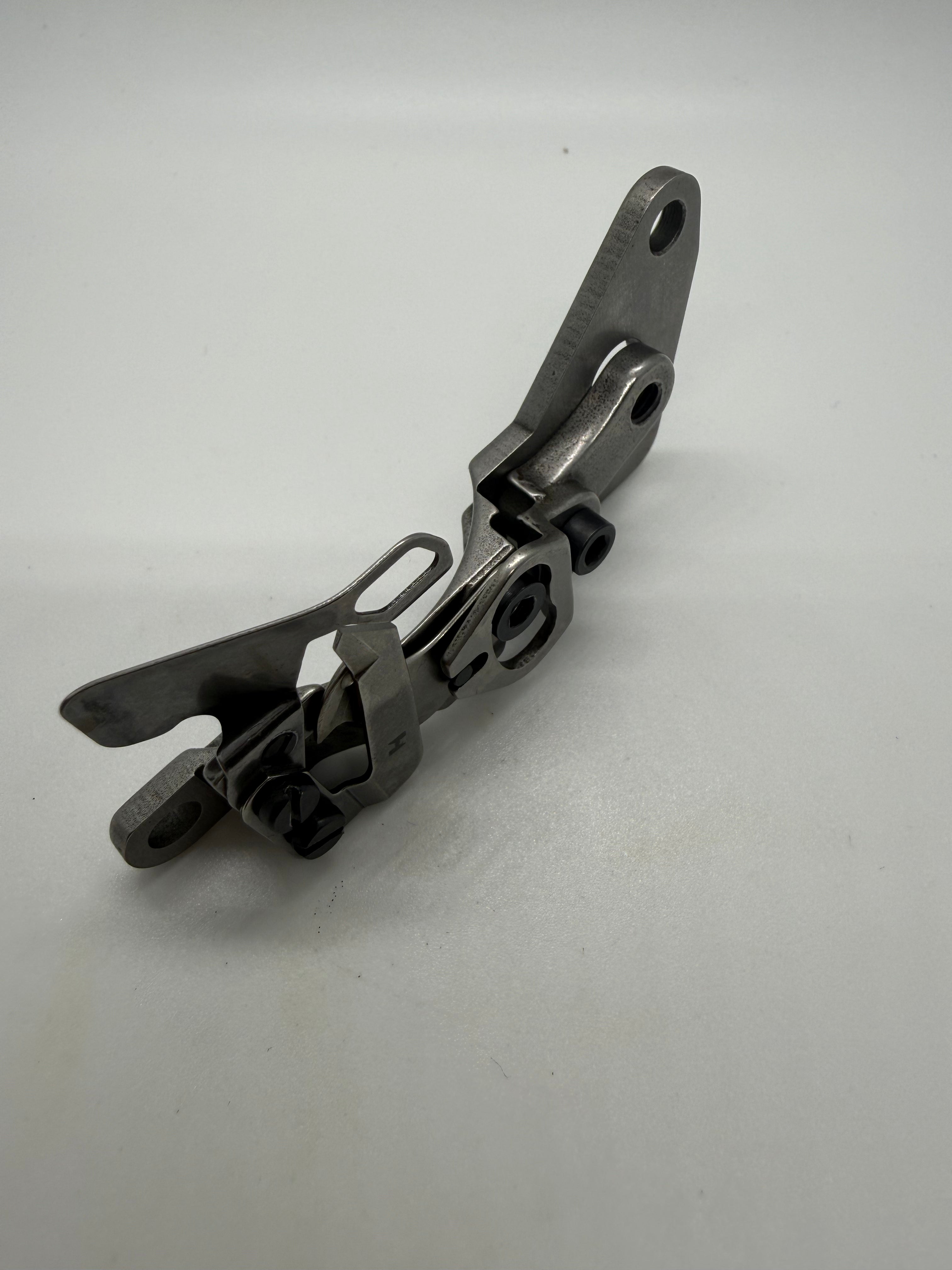 Knife Unit (Lihgt) - Industrial Sewing Machine Part 110-40359 401-30579 400-50585