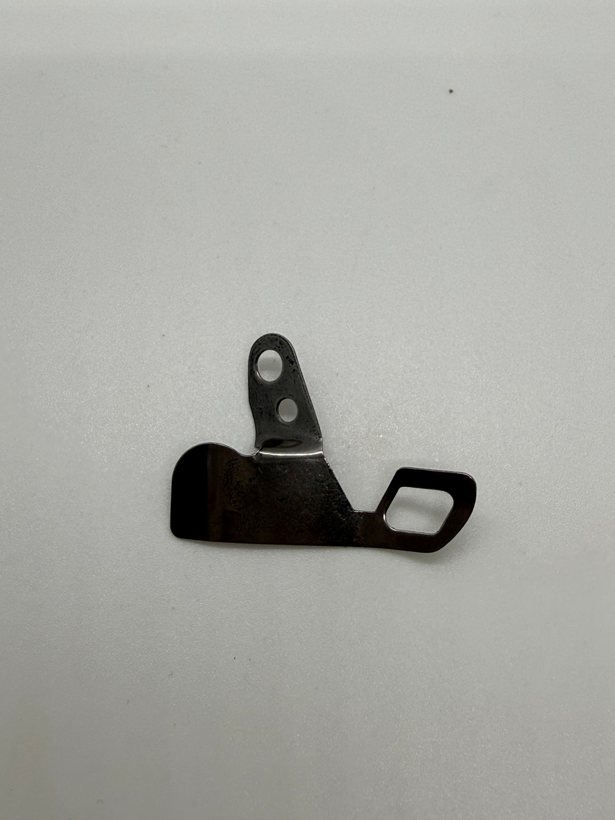 Thread Guide For Knife - Industrial Sewing Machine Part 110-40201 229-47808 D2405-555-B00-B