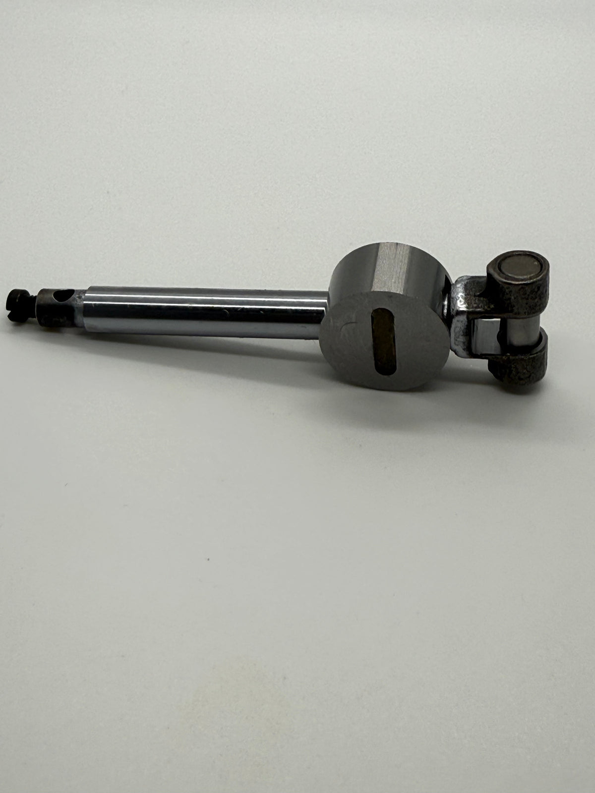 Upper Looper Holder Good - Industrial Sewing Machine Part 118-31617 B2512-804-OAO 132-24308