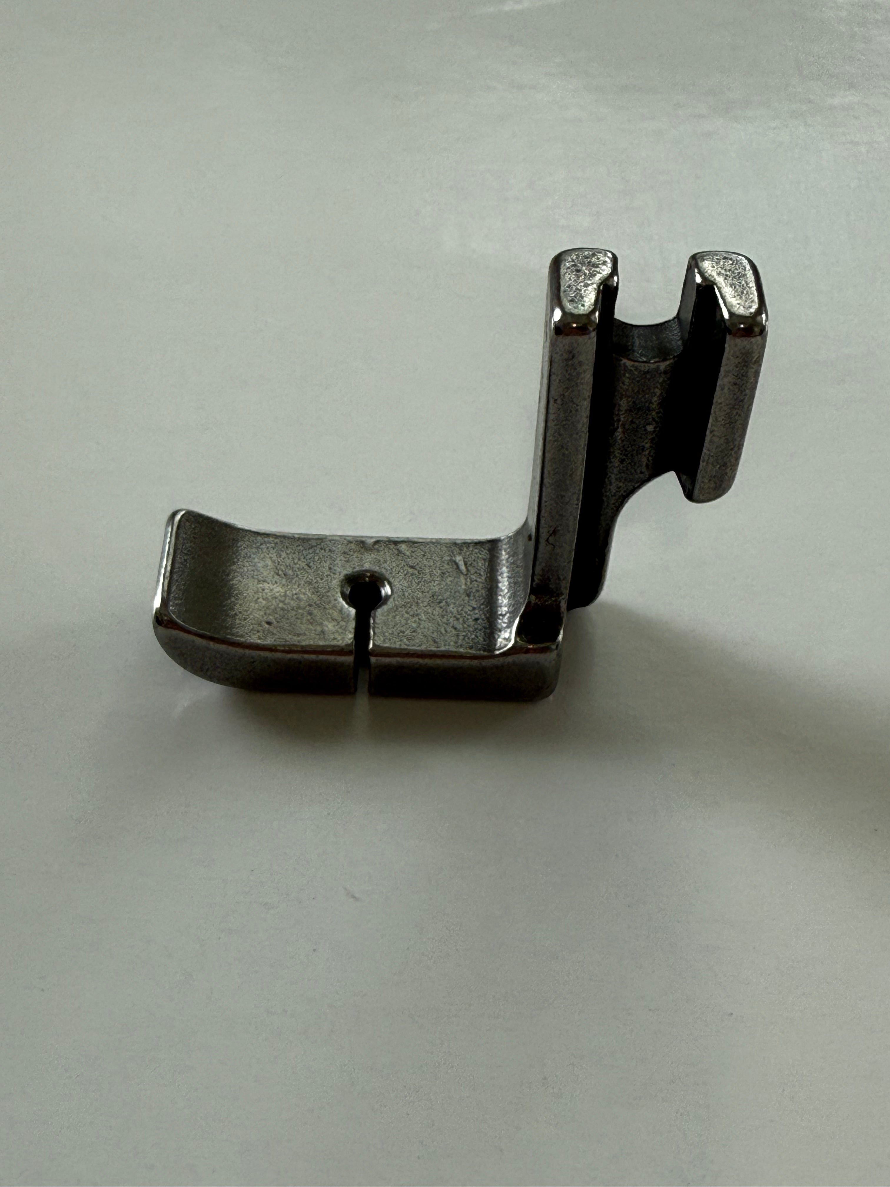 Piping Feet Good - Industrial Sewing Machine Part 36069DG 1 8