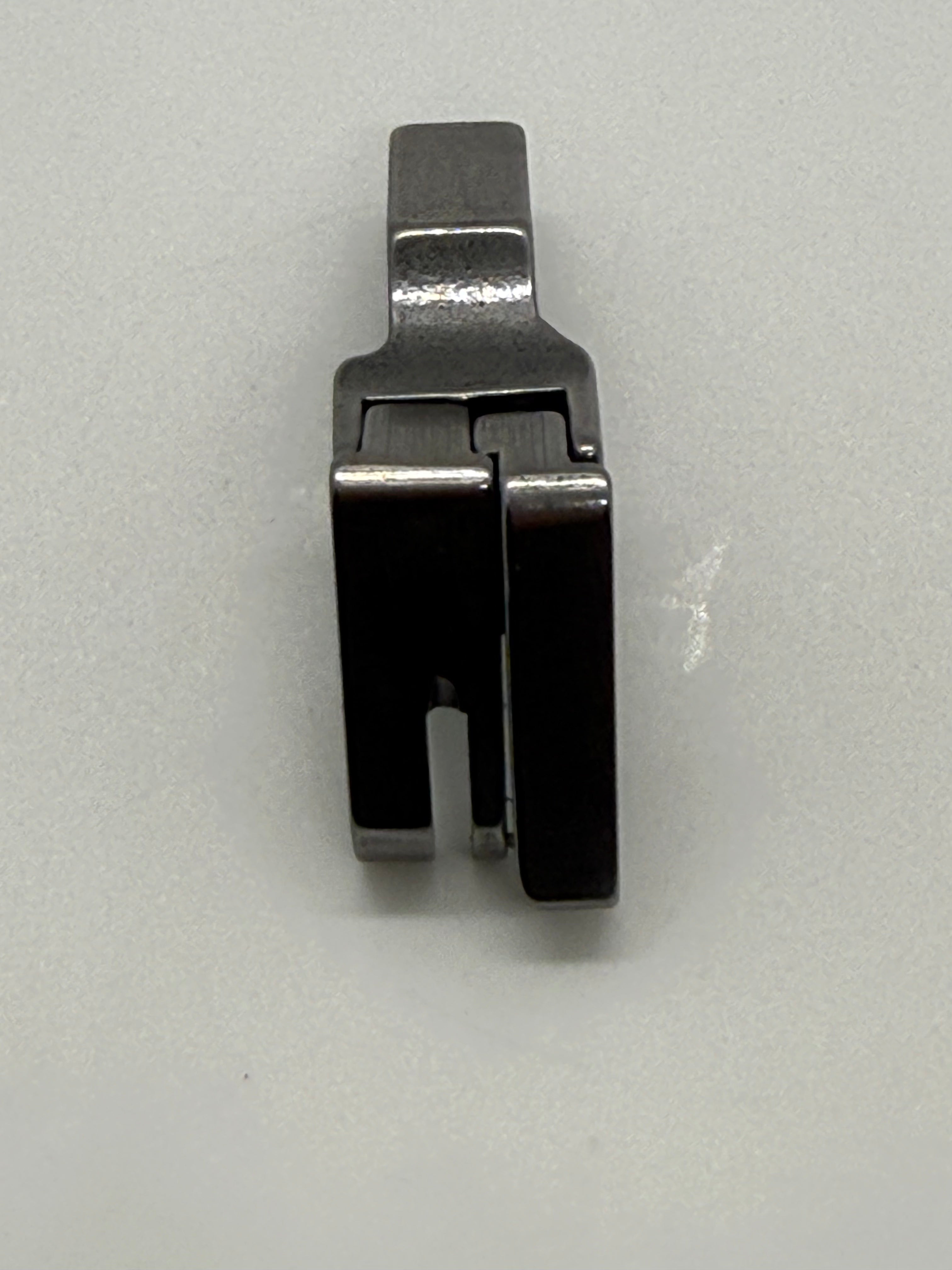 Presser Foot(Good) - Industrial Sewing Machine Part CL1 8E 222L