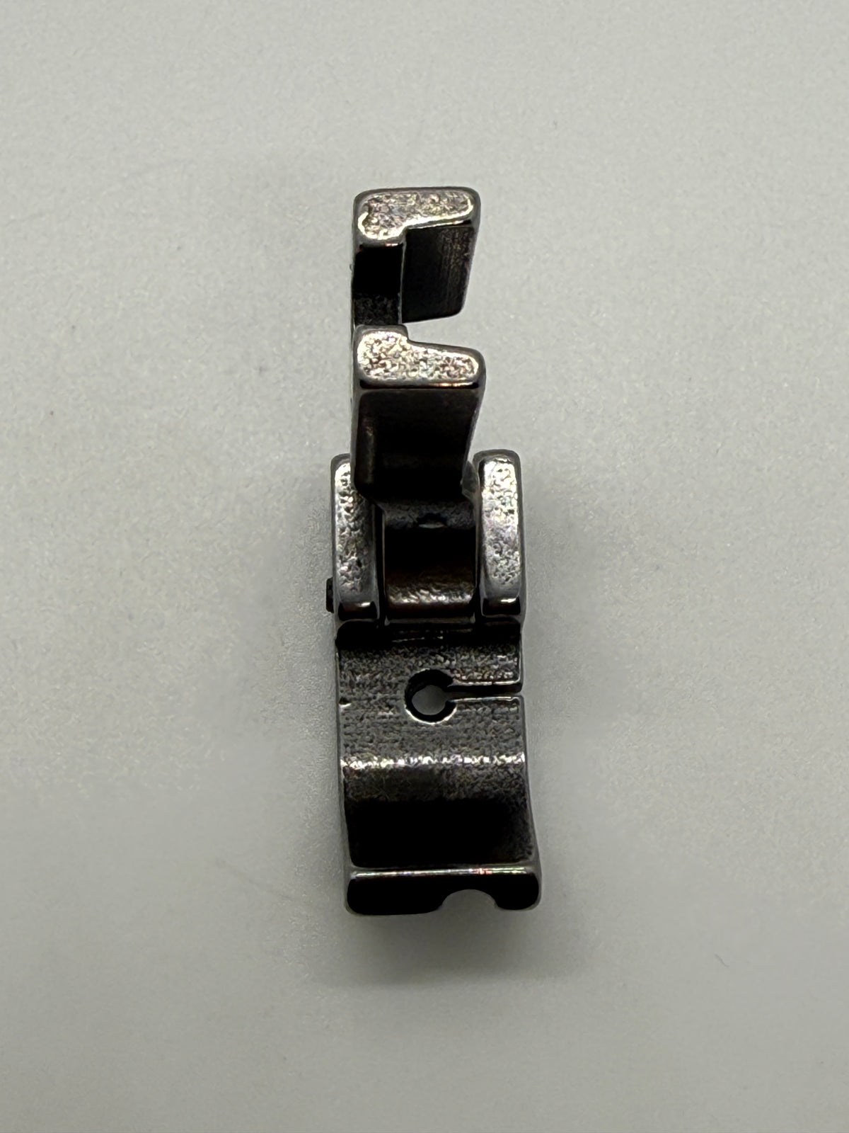 Piping Feet(Right) - Industrial Sewing Machine Part P69RH 1 8