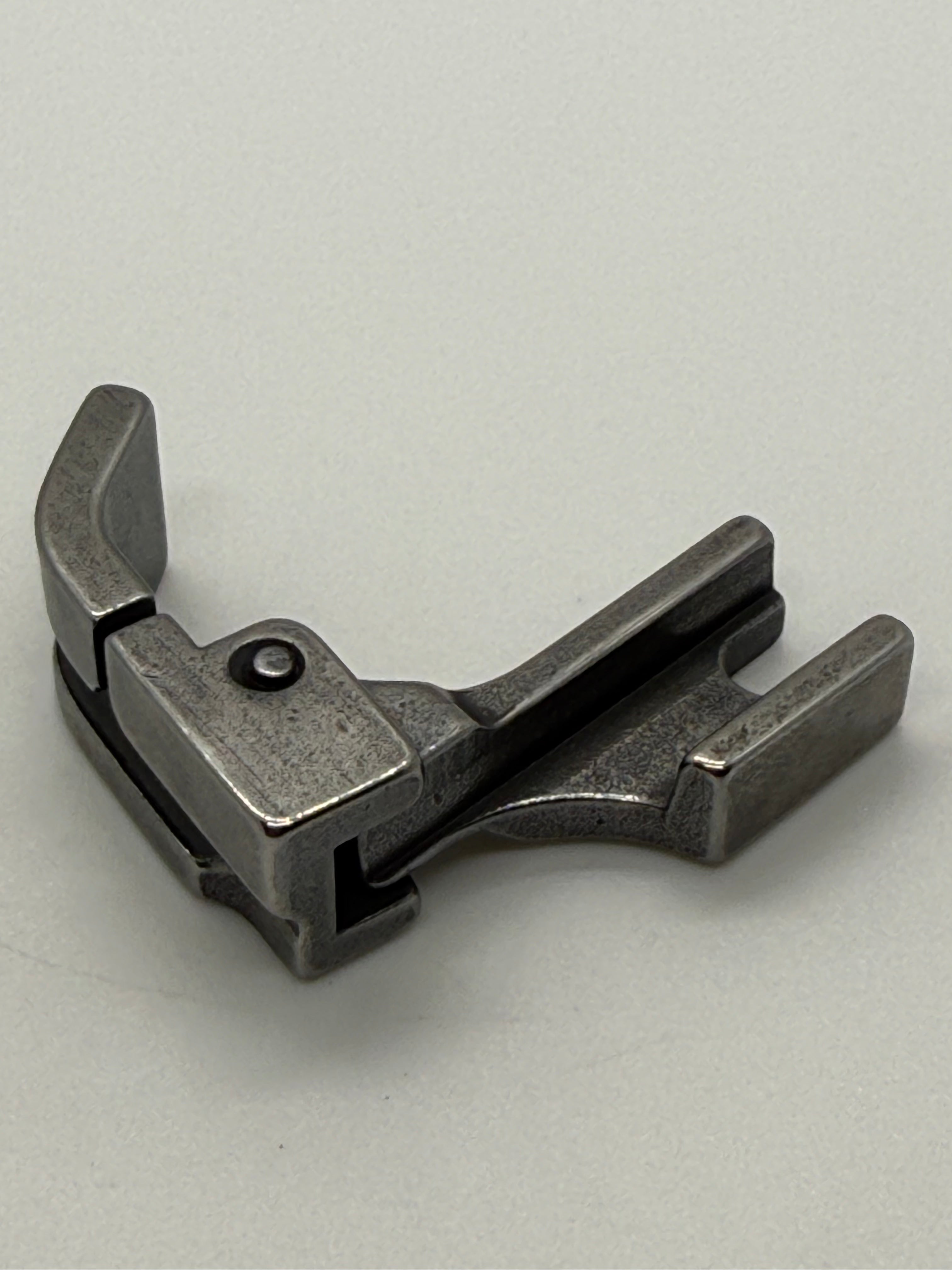 Presse Foot - Industrial Sewing Machine Part P69LH 1 8