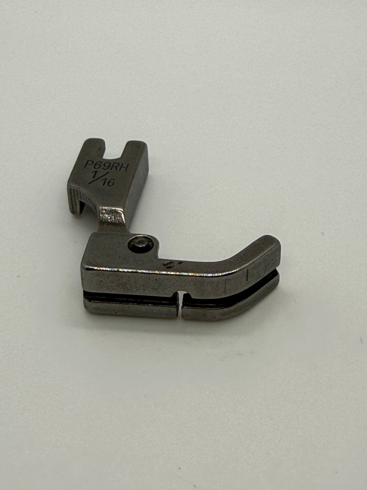 Piping Feet(Right) - Industrial Sewing Machine Part P69RH 1 16