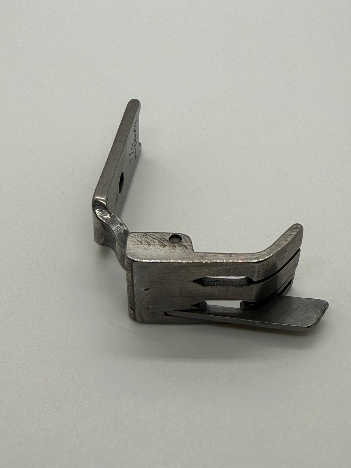 Presser Foot - Industrial Sewing Machine Part S570R 1 4*1 32R