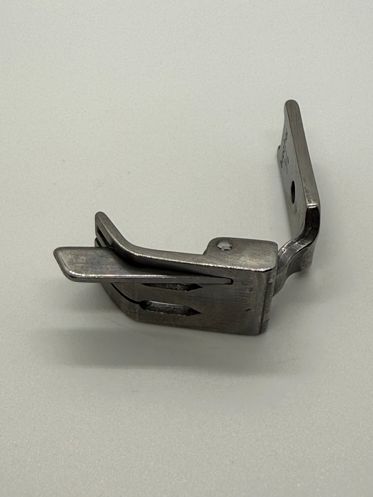 Presser Foot - Industrial Sewing Machine Part S570R 1 4*1 32R