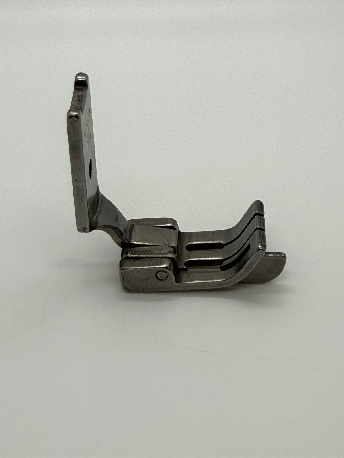 D/N Presser Foot - Industrial Sewing Machine Part S570 3 16*1 32L