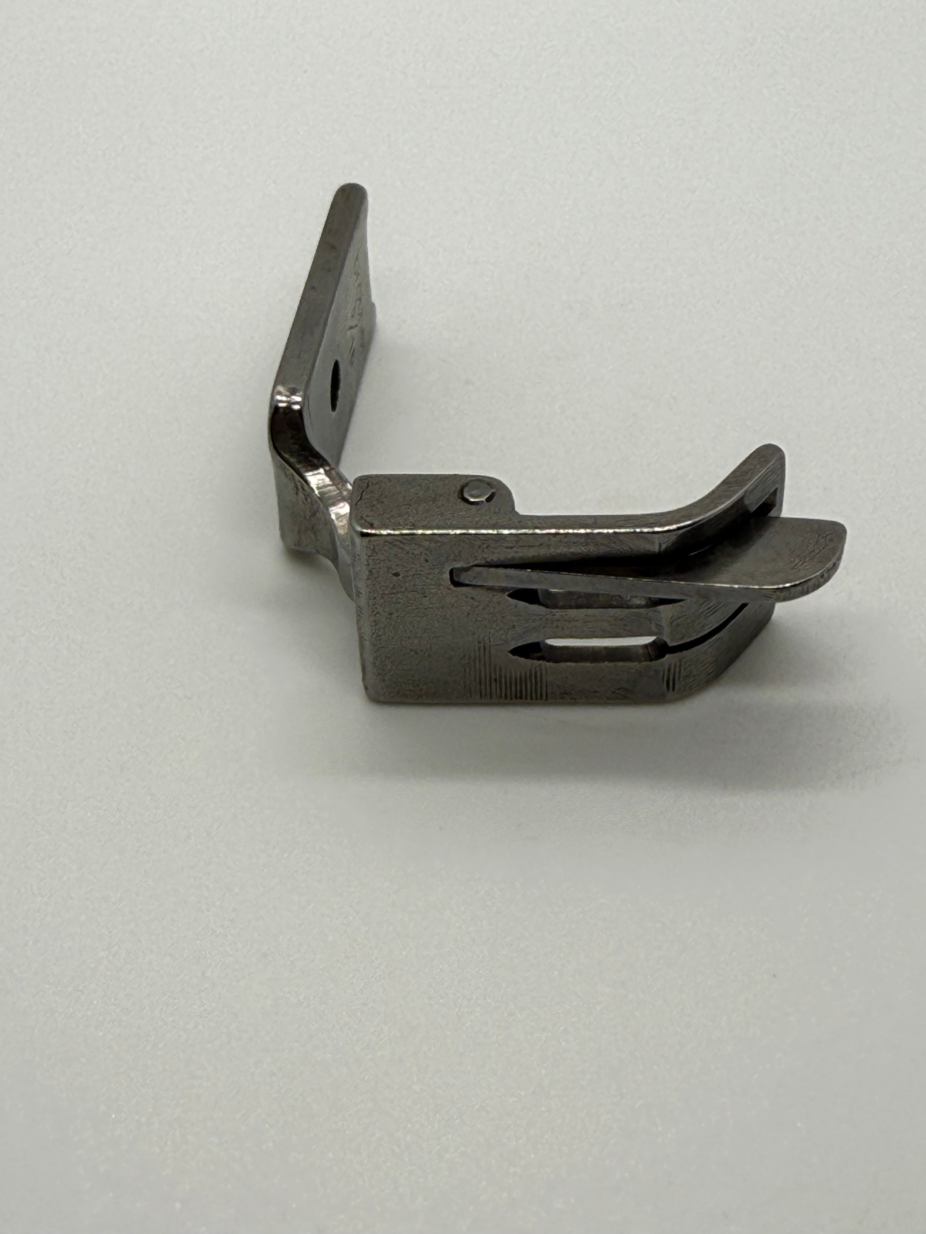 D/N Presser Foot - Industrial Sewing Machine Part S570 3 16*1 32L