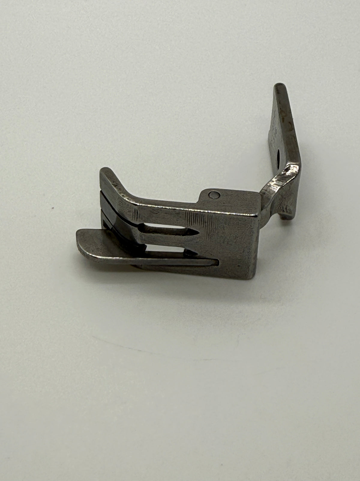 D/N Presser Foot - Industrial Sewing Machine Part S570 3 16*1 32L