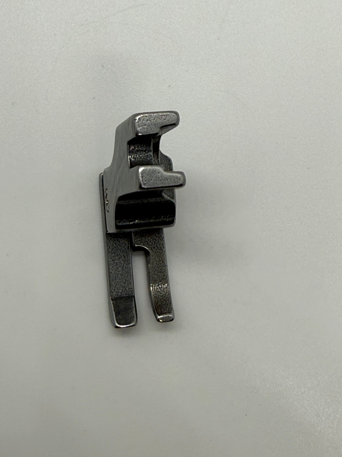 Presser Foot(Good) - Industrial Sewing Machine Part CL1 16N 221N