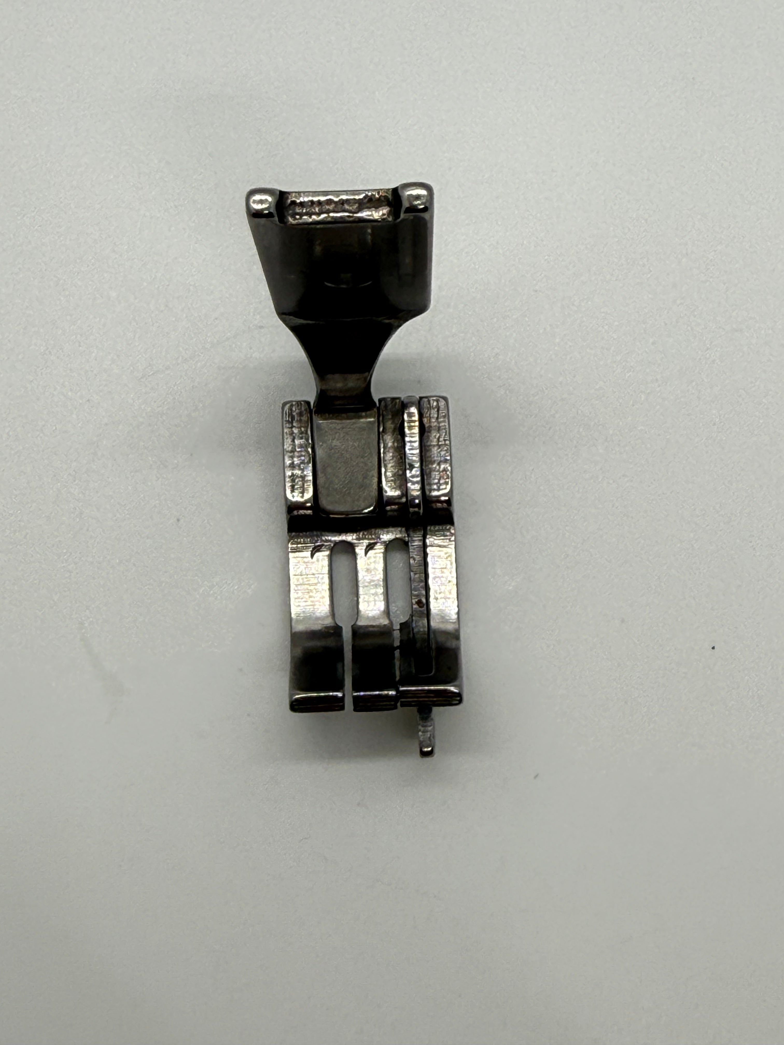 Presser Foot - Industrial Sewing Machine Part S570 3 16*1 32R