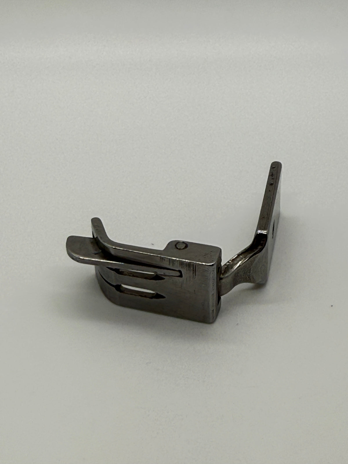 Presser Foot - Industrial Sewing Machine Part S570 3 16*1 32R