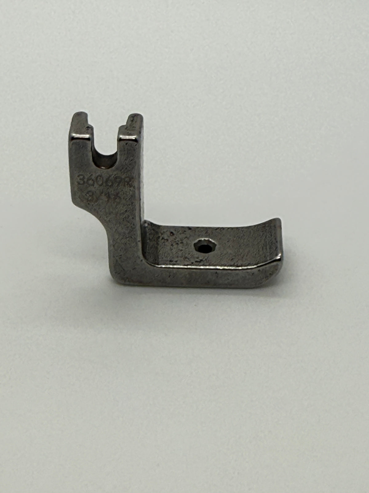 Piping Feet(Right) Good - Industrial Sewing Machine Part 36069R 3/16