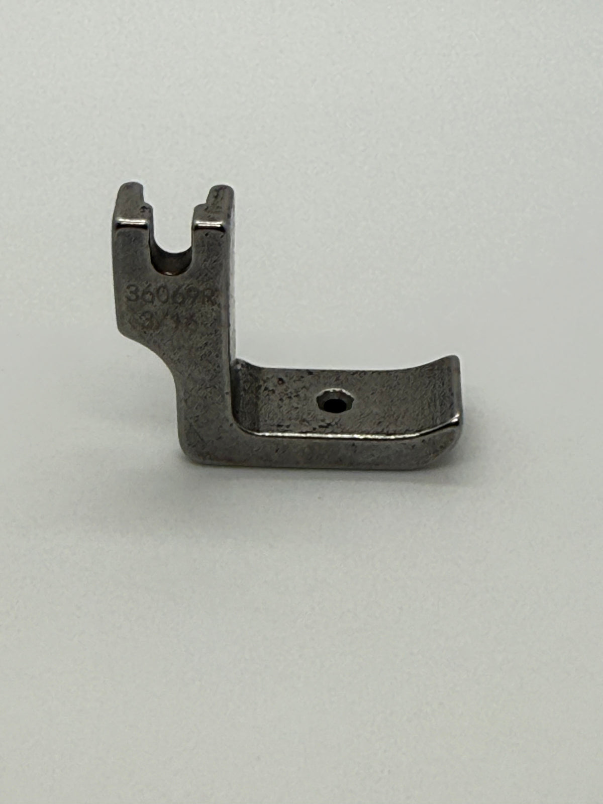 Piping Feet(Right) Good - Industrial Sewing Machine Part 36069R 3/16