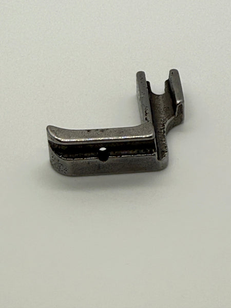 Piping Feet(Right) Good - Industrial Sewing Machine Part 36069R 3/16
