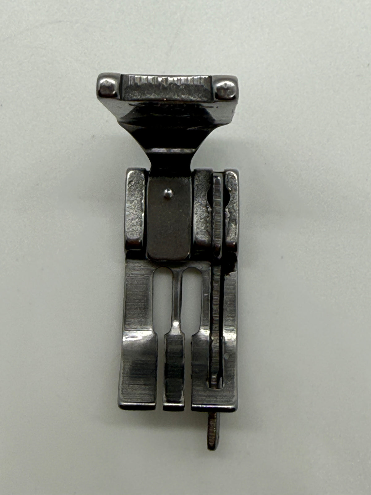 Presser Foot - Industrial Sewing Machine Part S570 1 8*1 16R