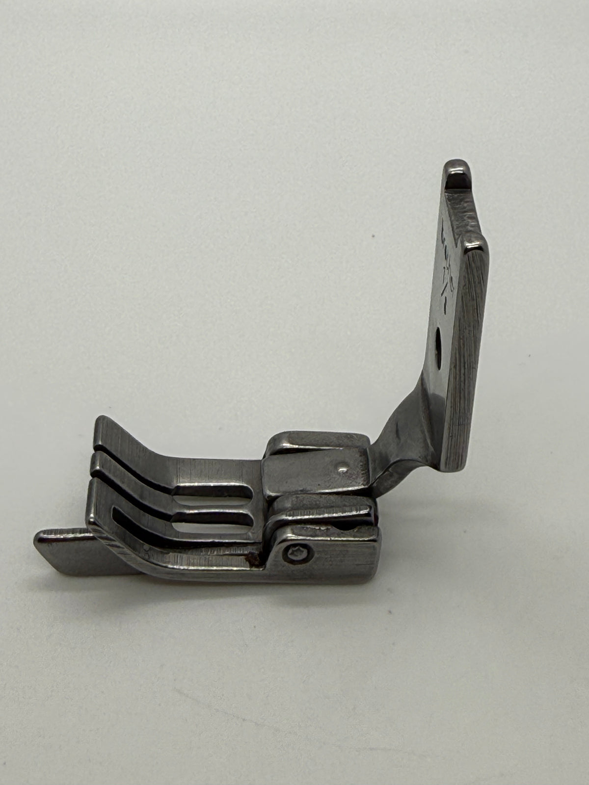 Presser Foot - Industrial Sewing Machine Part S570 1 8*1 16R