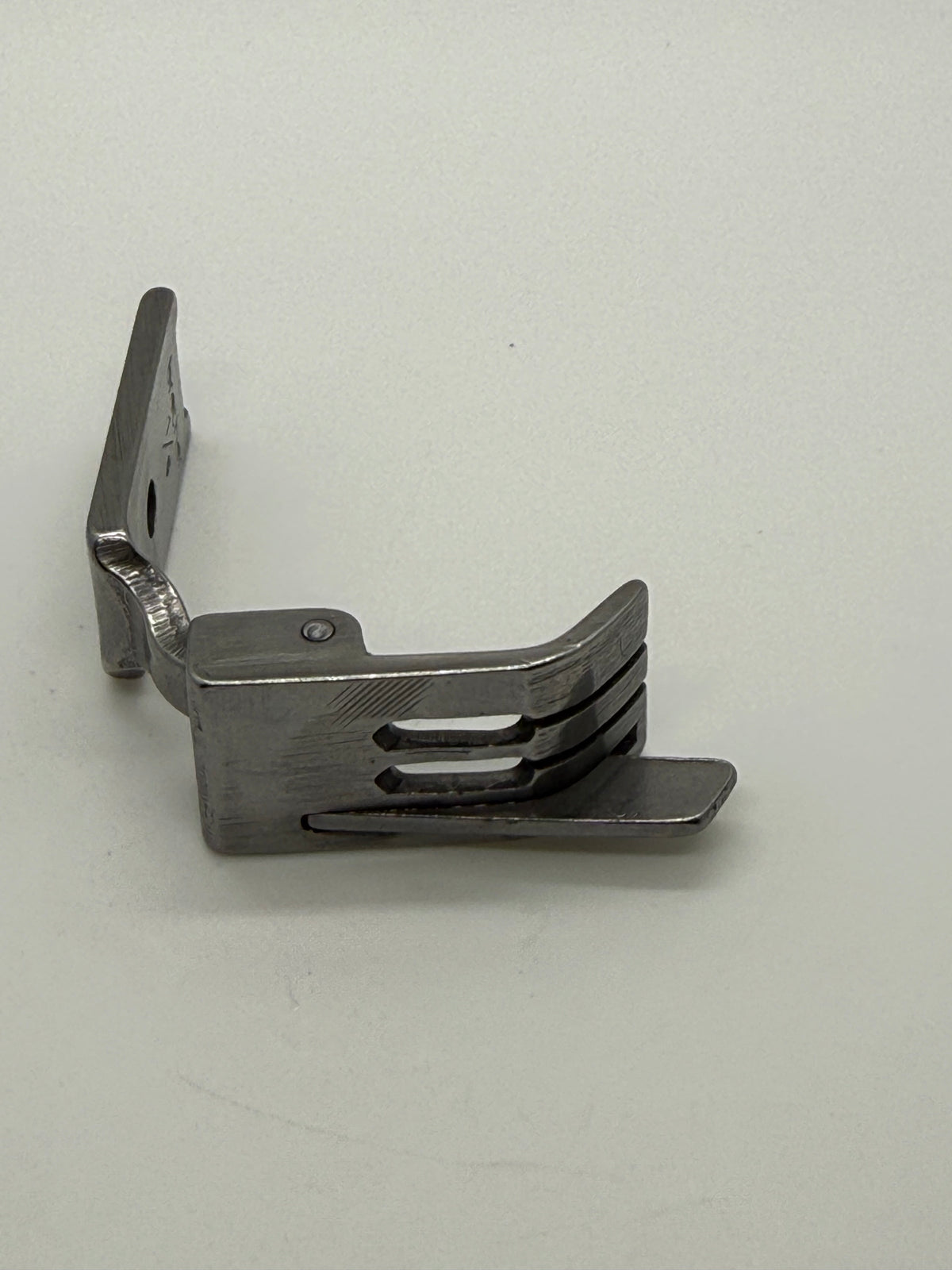 Presser Foot - Industrial Sewing Machine Part S570 1 8*1 16R