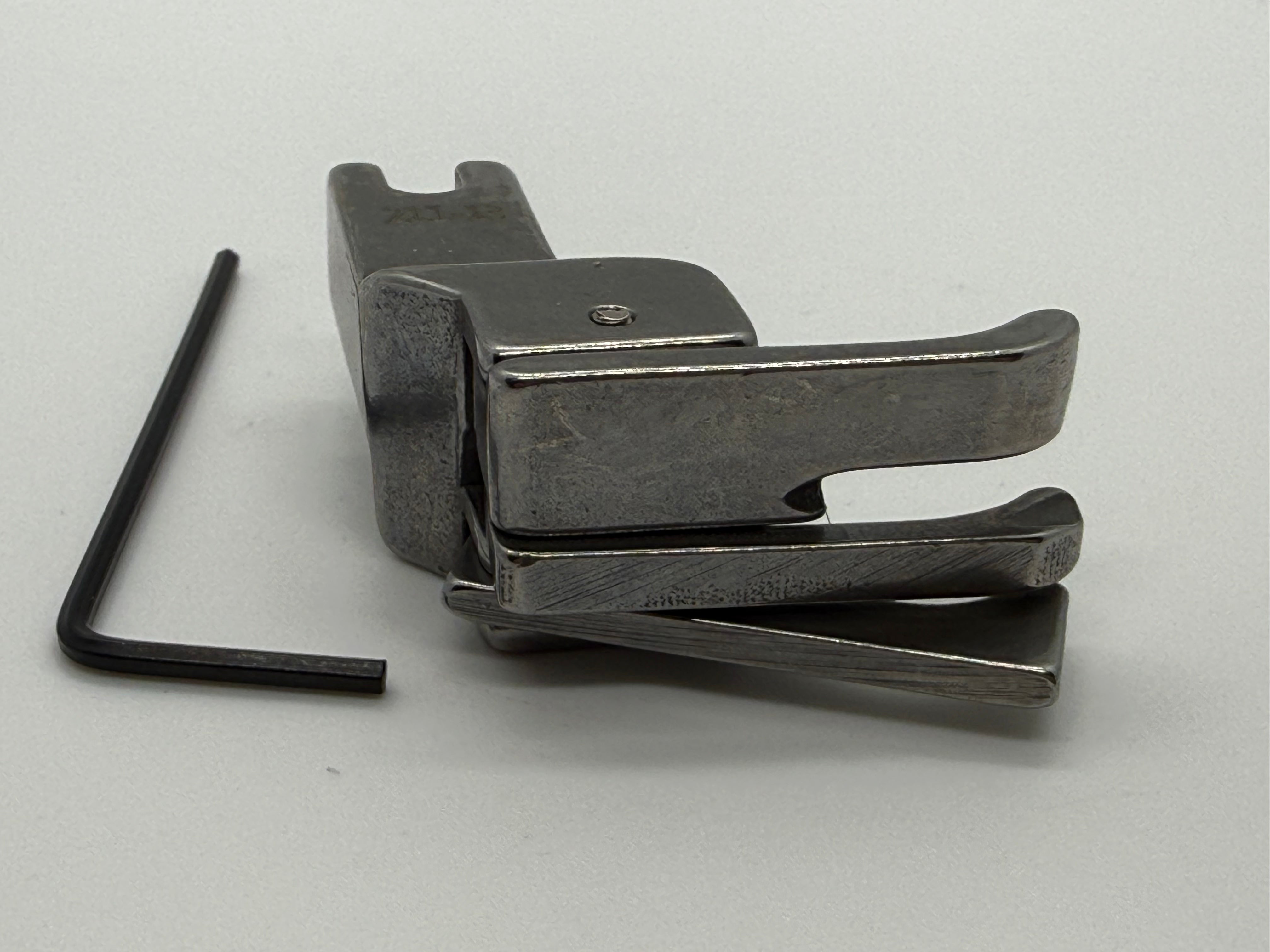 Presser Foot - Industrial Sewing Machine Part 211-13