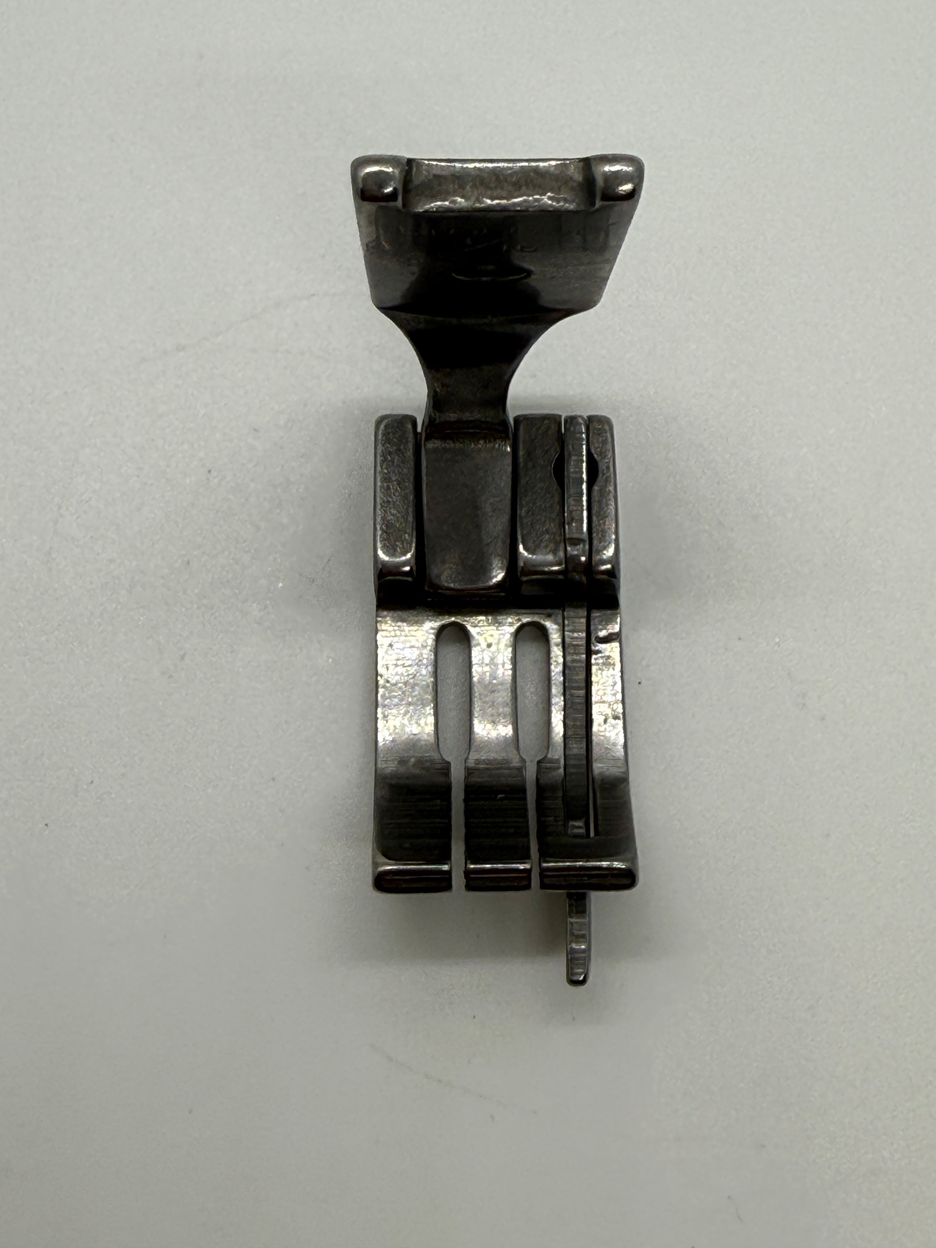 Presser Foot - Industrial Sewing Machine Part S570 3 16*1 16R