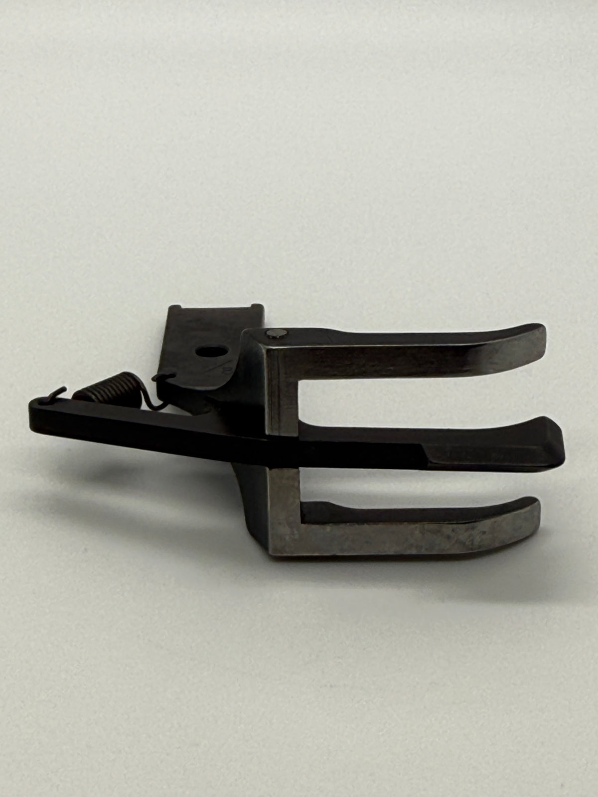 Foot - Industrial Sewing Machine Part AS-005893-00 E11235-121F