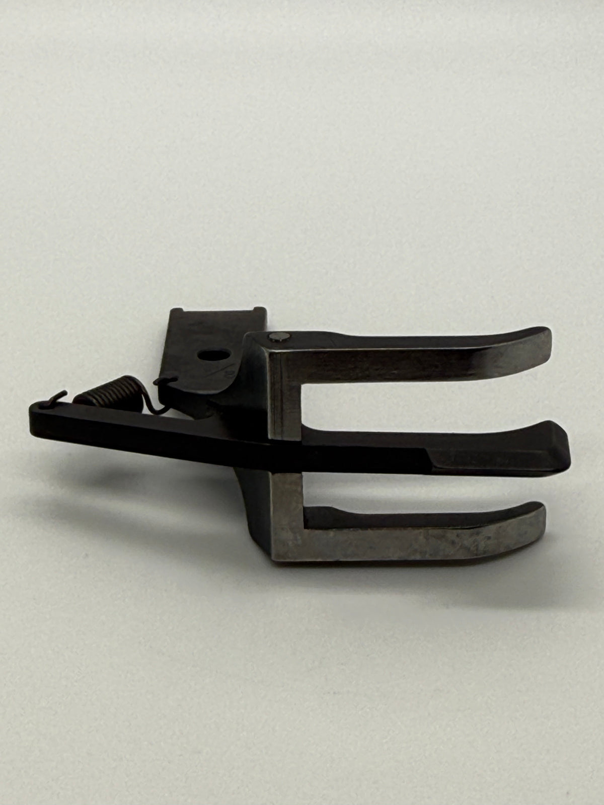 Foot - Industrial Sewing Machine Part AS-005893-00 E11235-121F