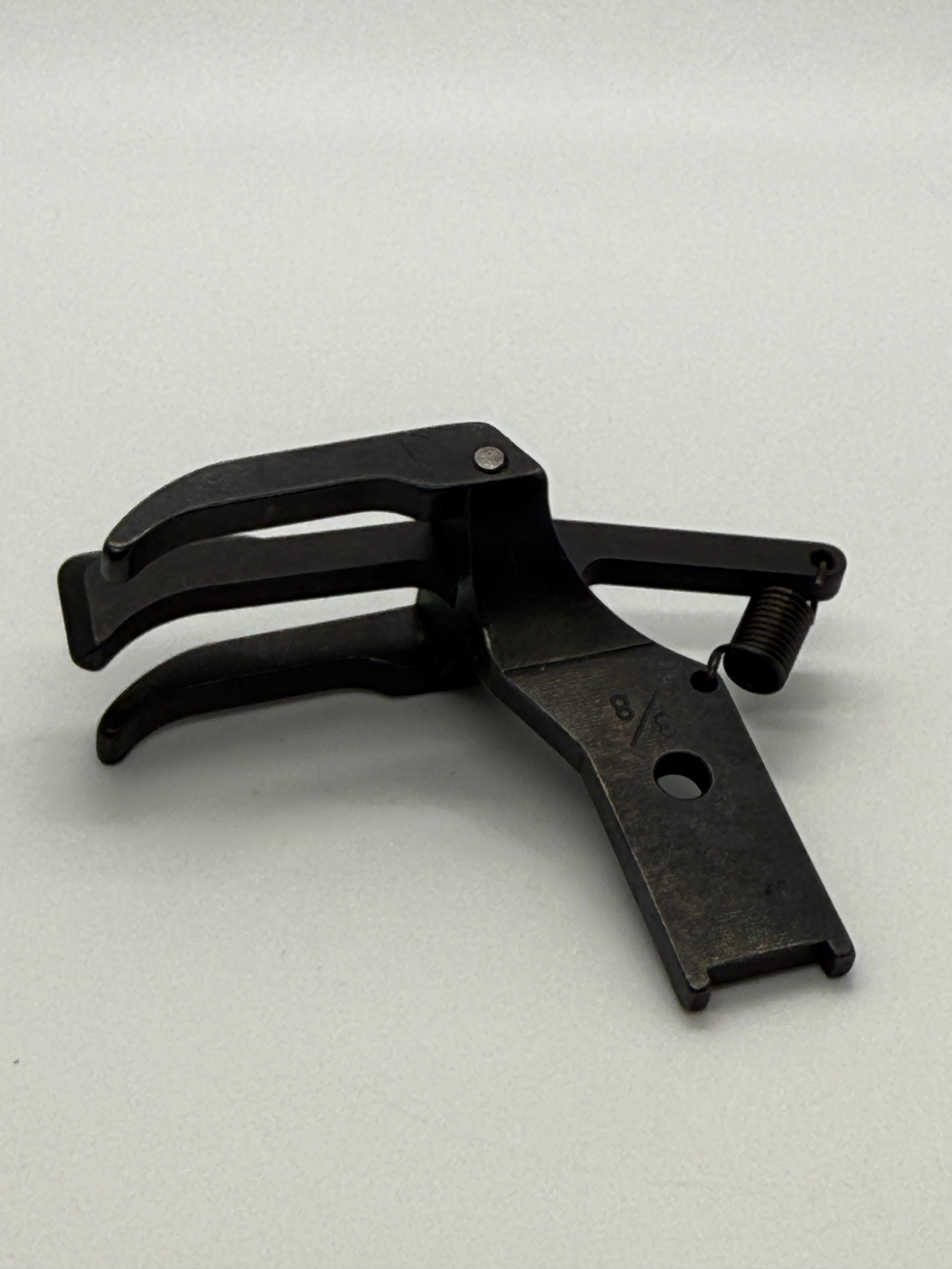 Foot - Industrial Sewing Machine Part AS-005893-00 E11235-121F