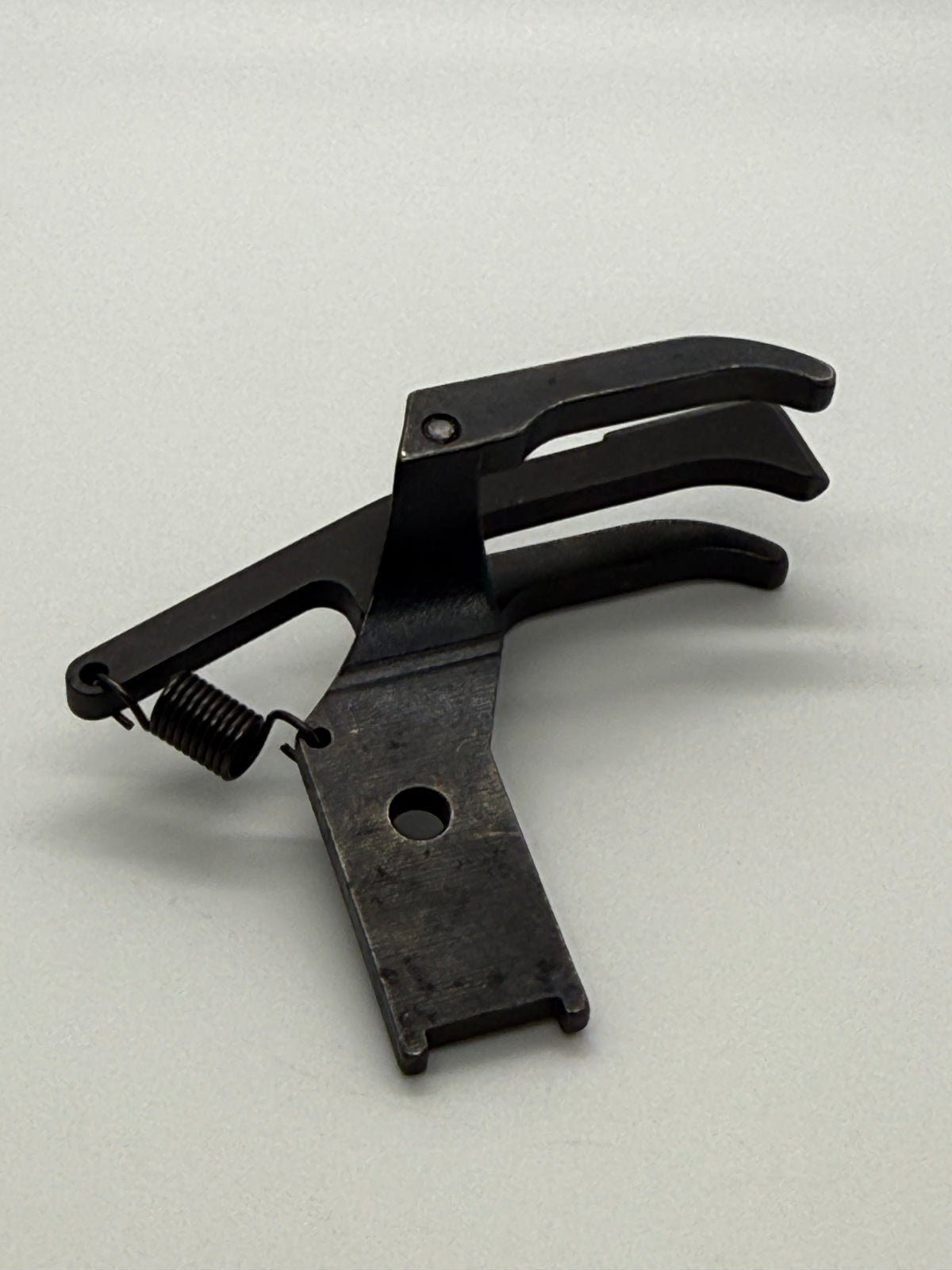 Foot - Industrial Sewing Machine Part AS-005893-00 E11235-121F