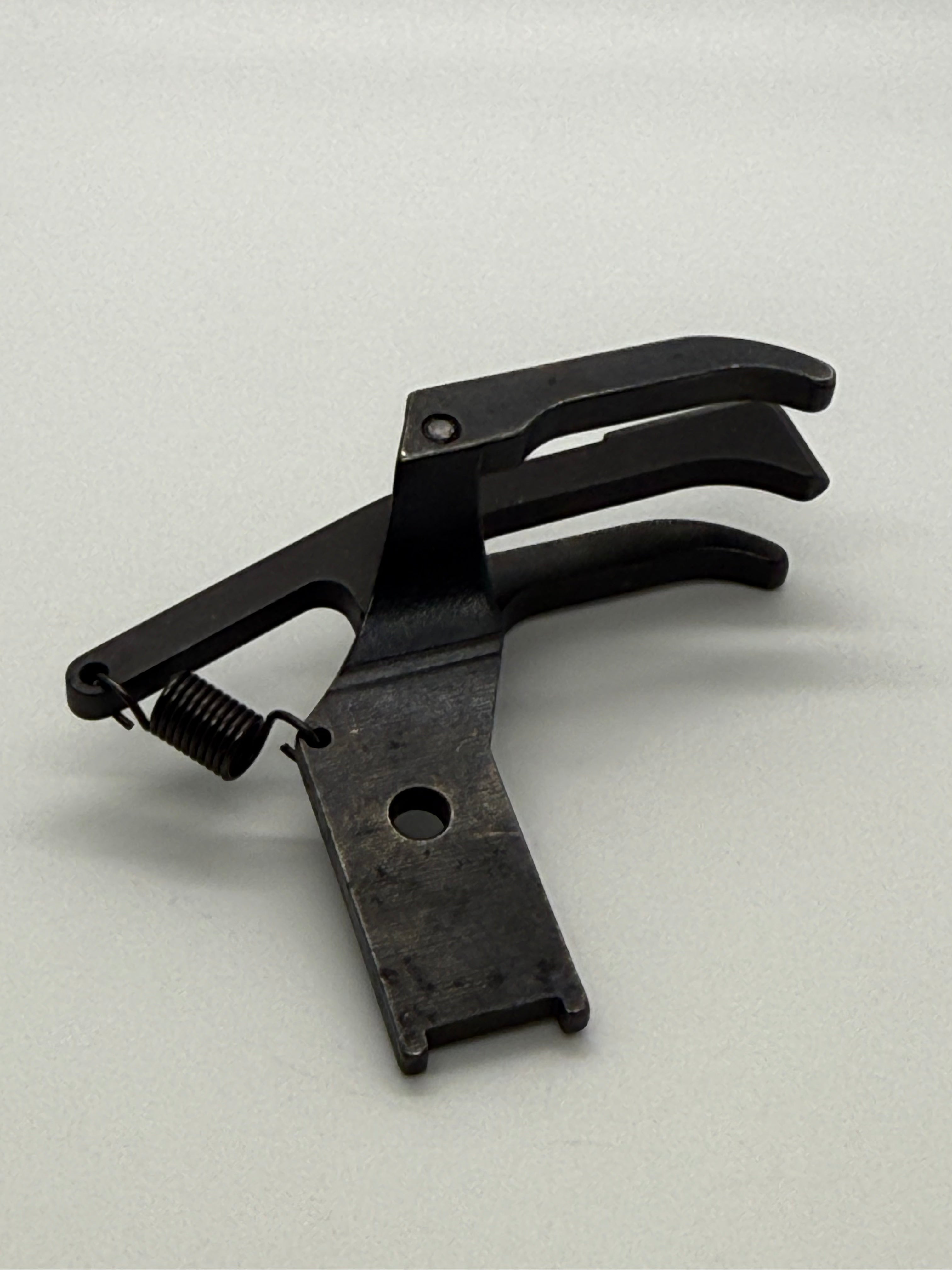 Foot - Industrial Sewing Machine Part AS-005893-00 E11235-121F