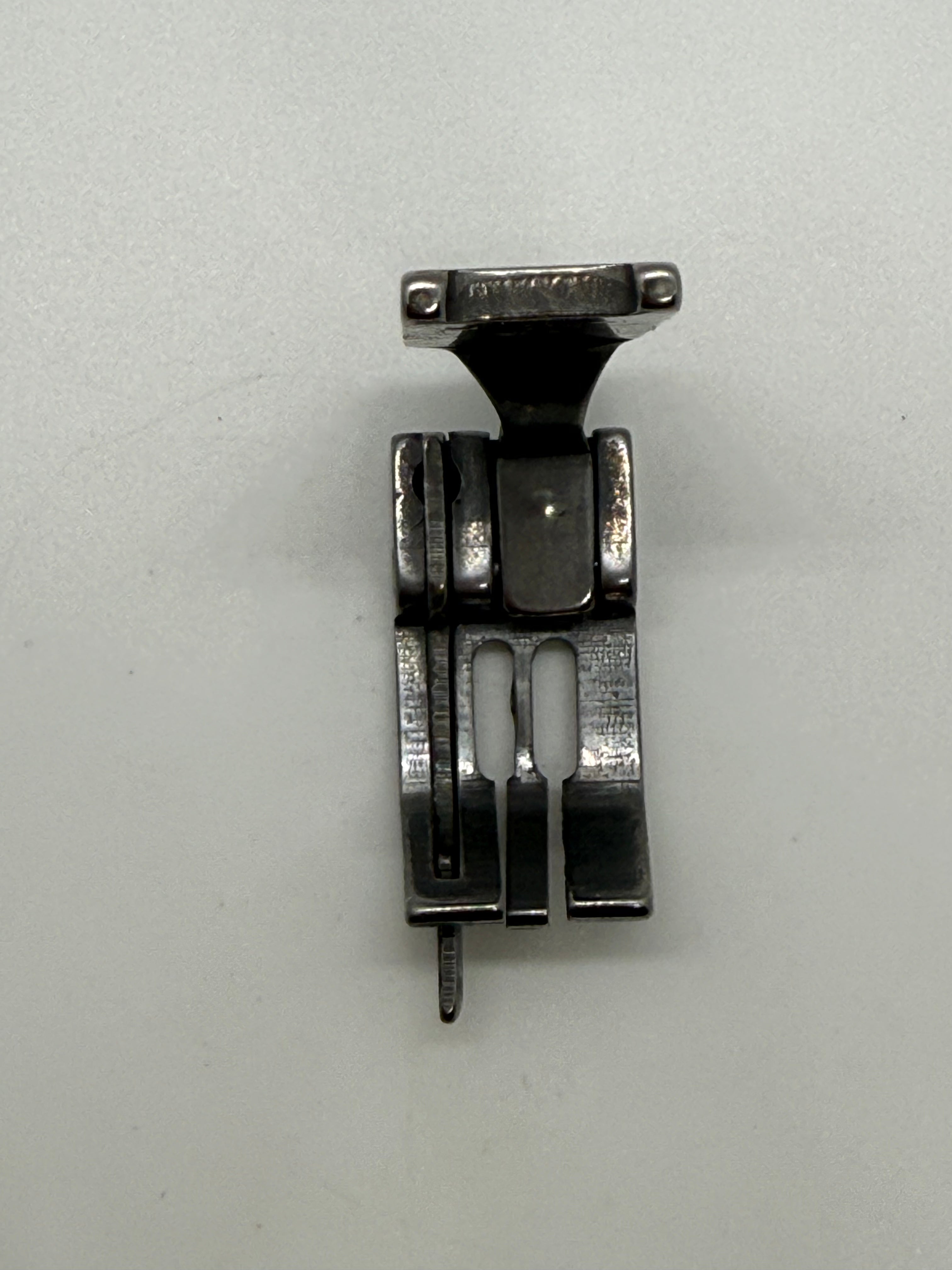Presser Foot - Industrial Sewing Machine Part S570 1 8*1 16L