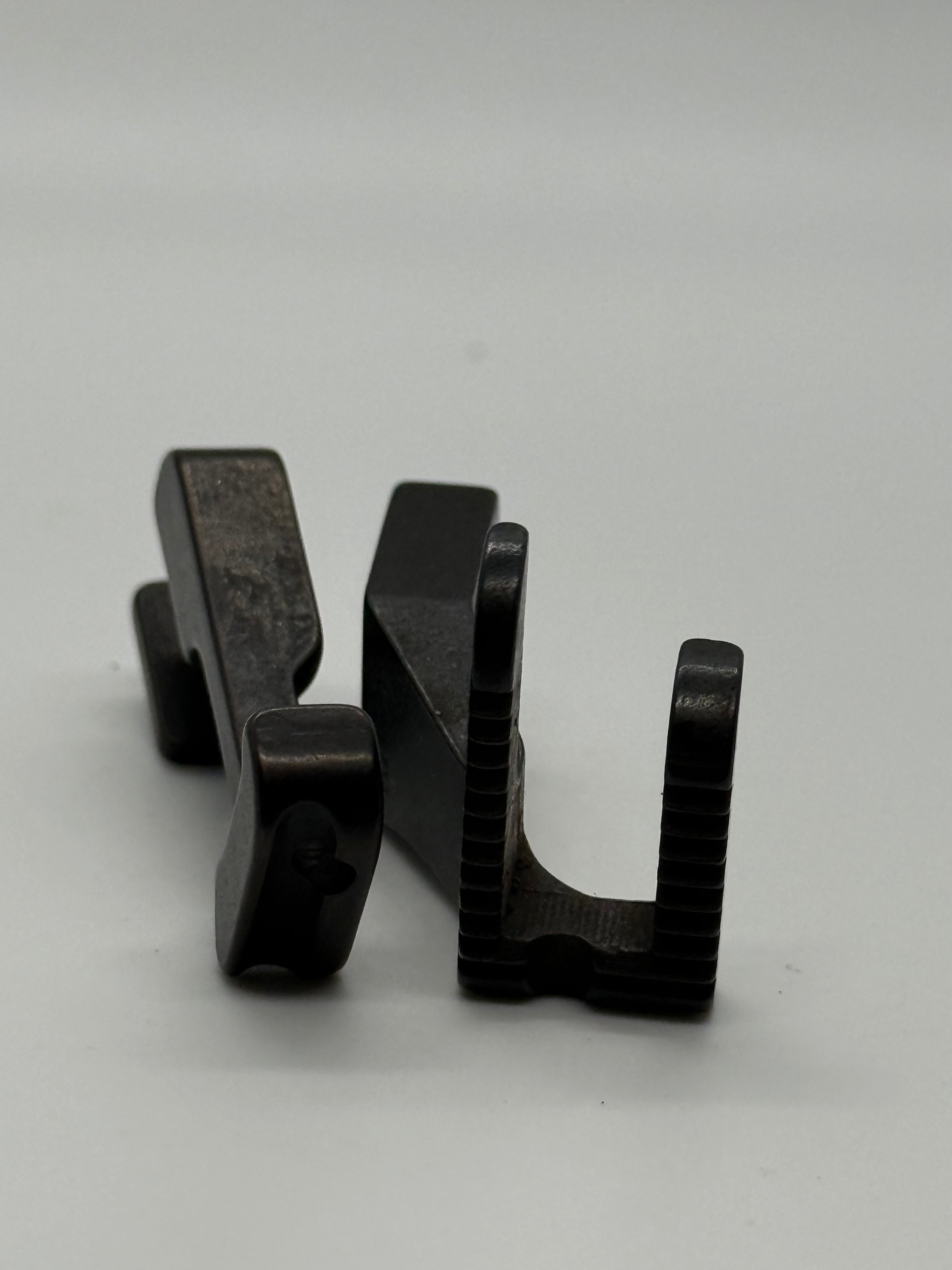 Presser Foot - Industrial Sewing Machine Part DY340B 3.5MM