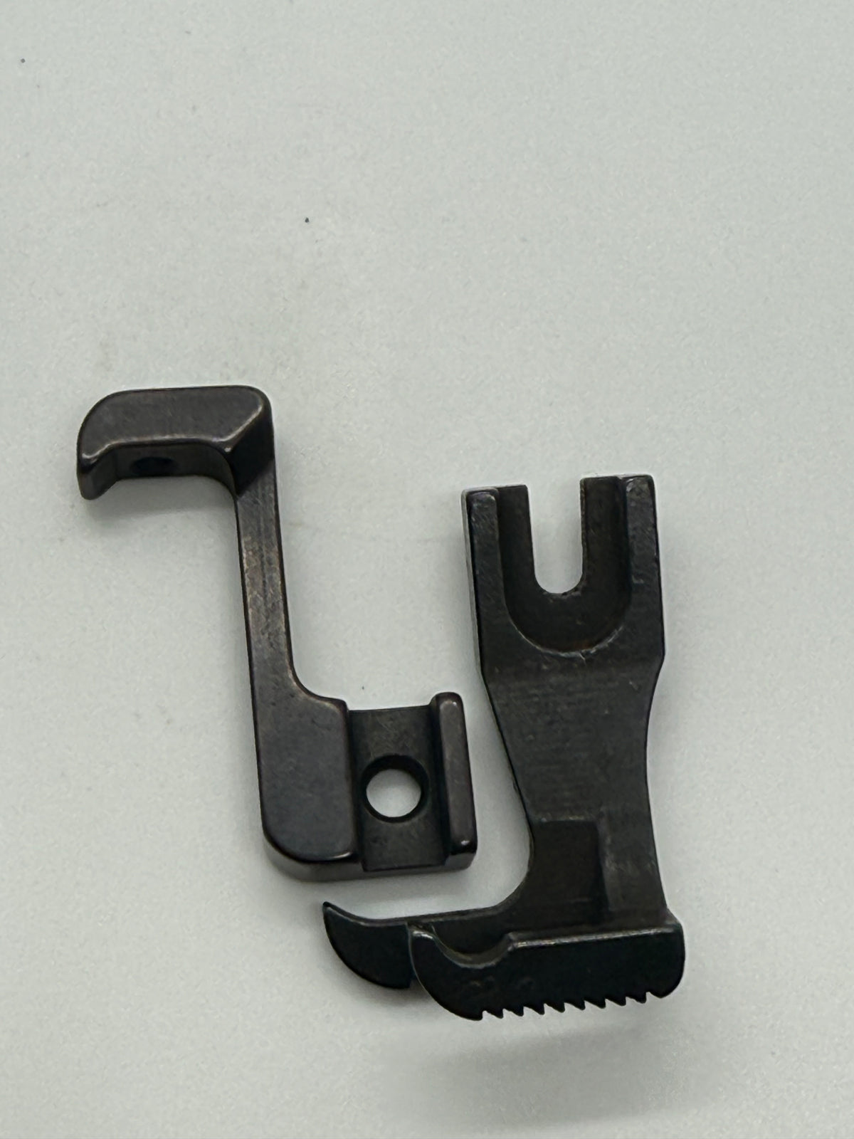 Presser Foot - Industrial Sewing Machine Part DY340B 3.5MM