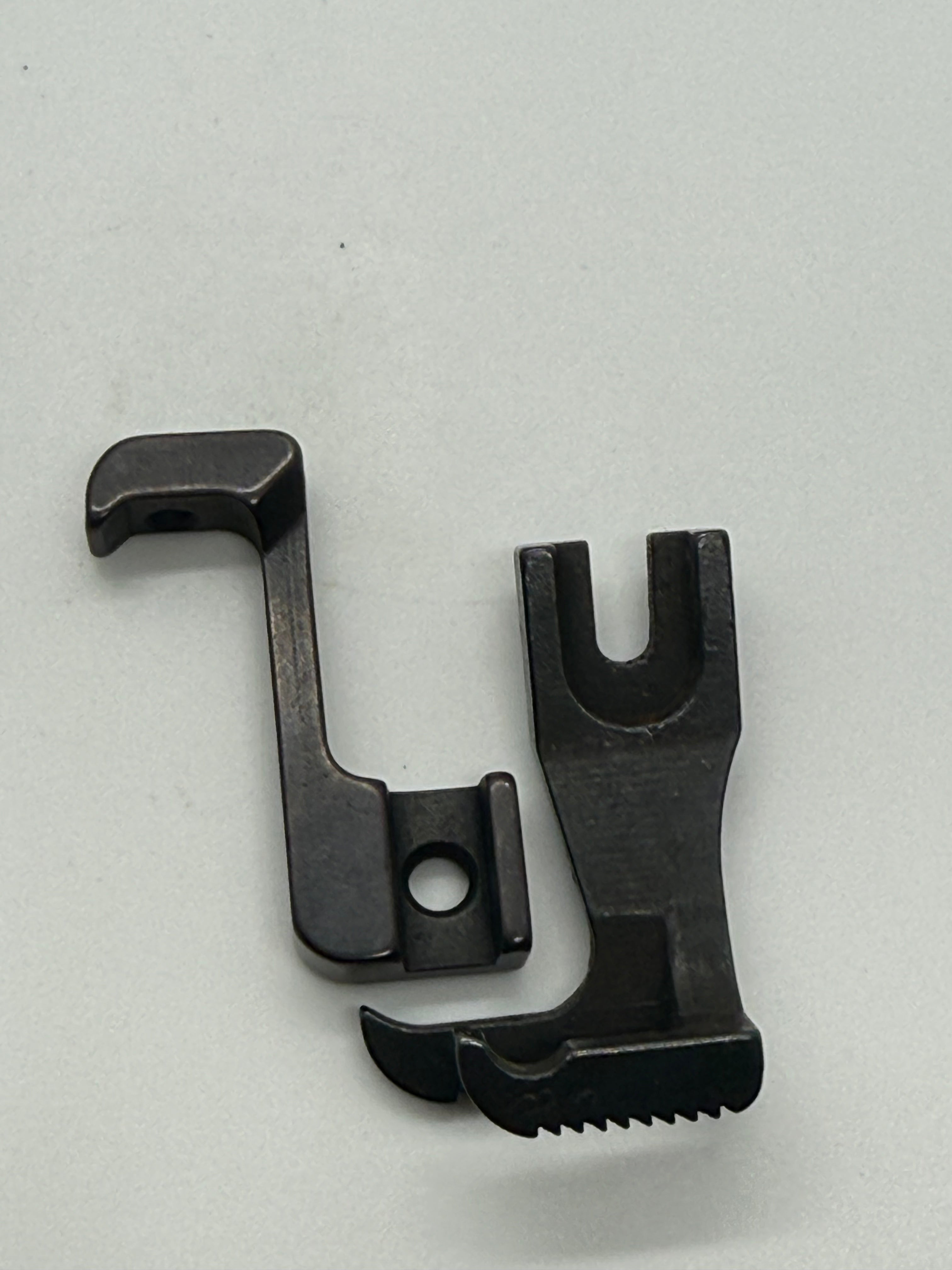 Presser Foot - Industrial Sewing Machine Part DY340B 3.5MM