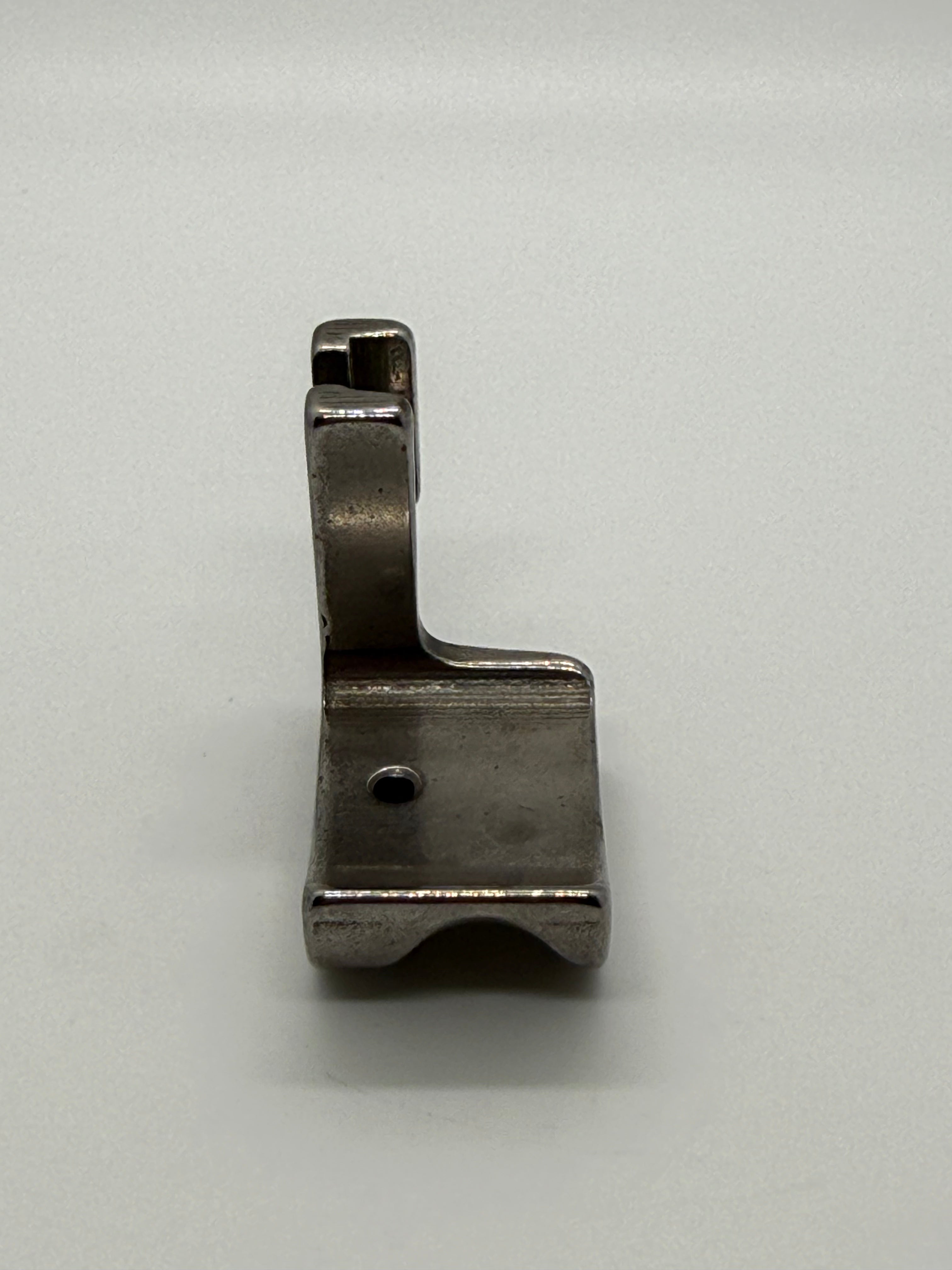 Piping Feet(Right) Good - Industrial Sewing Machine Part 36069R 1 2
