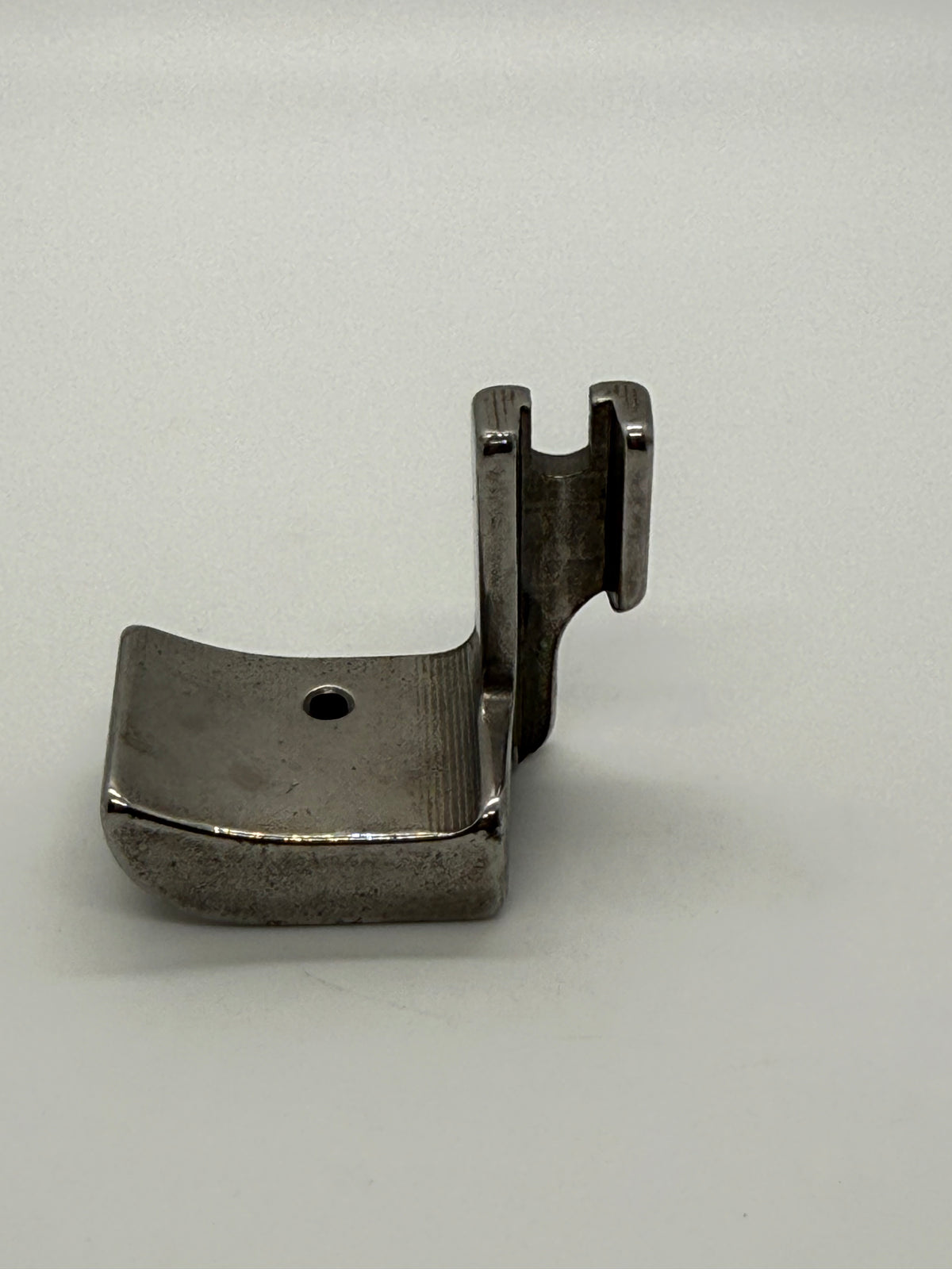 Piping Feet(Right) Good - Industrial Sewing Machine Part 36069R 1 2