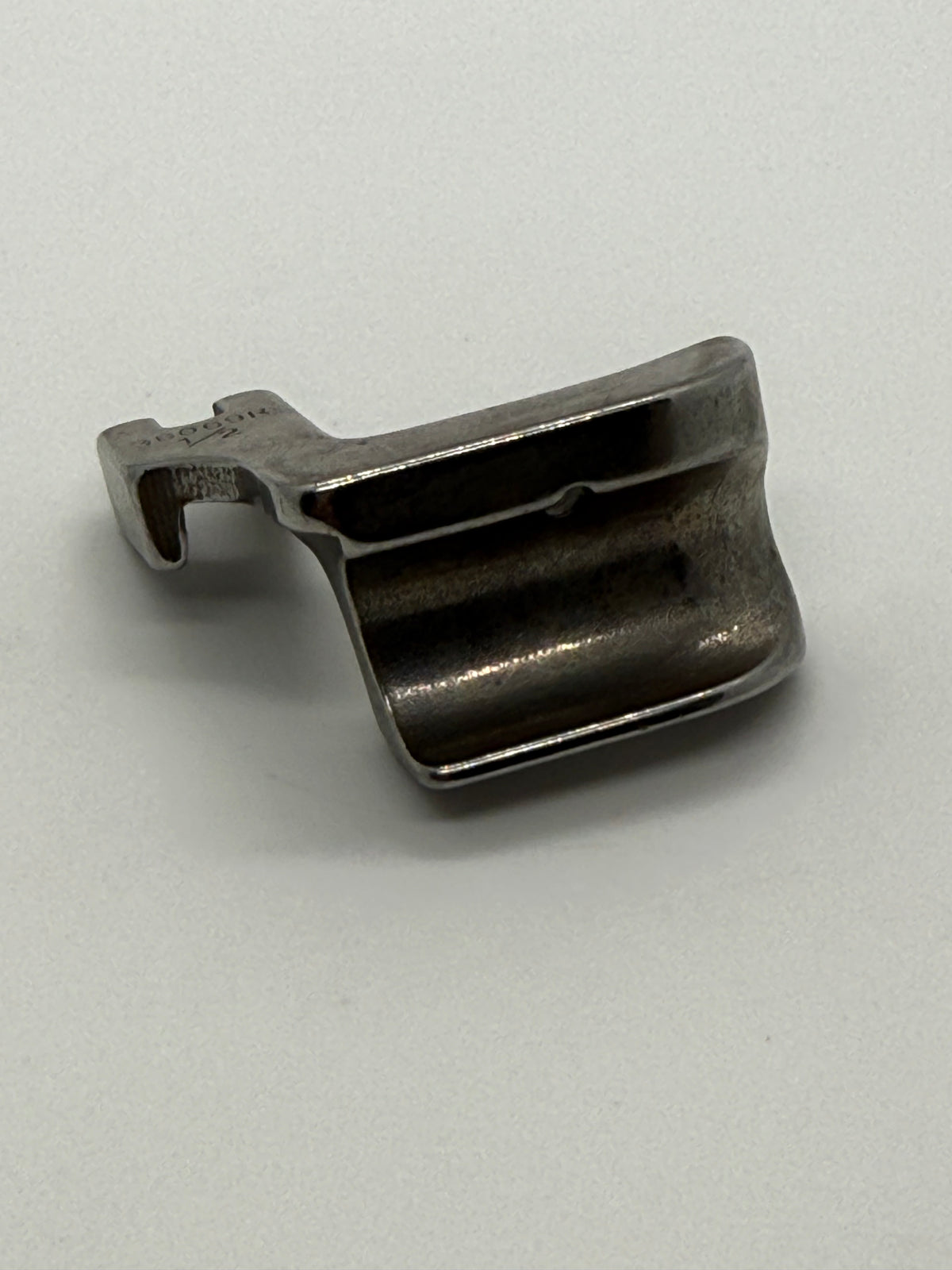 Piping Feet(Right) Good - Industrial Sewing Machine Part 36069R 1 2