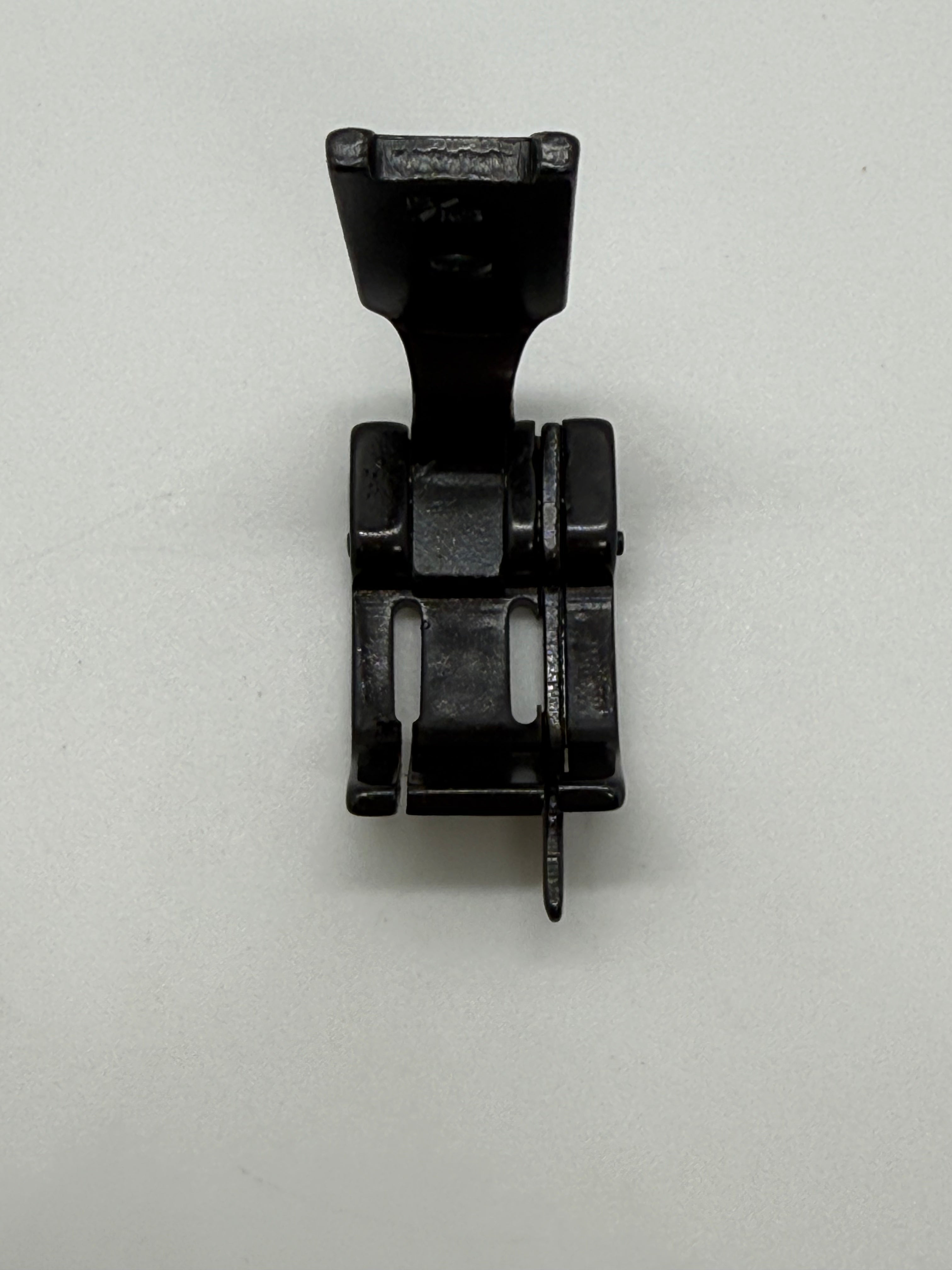 Presser Foot - Industrial Sewing Machine Part S570 5 16*1 32R