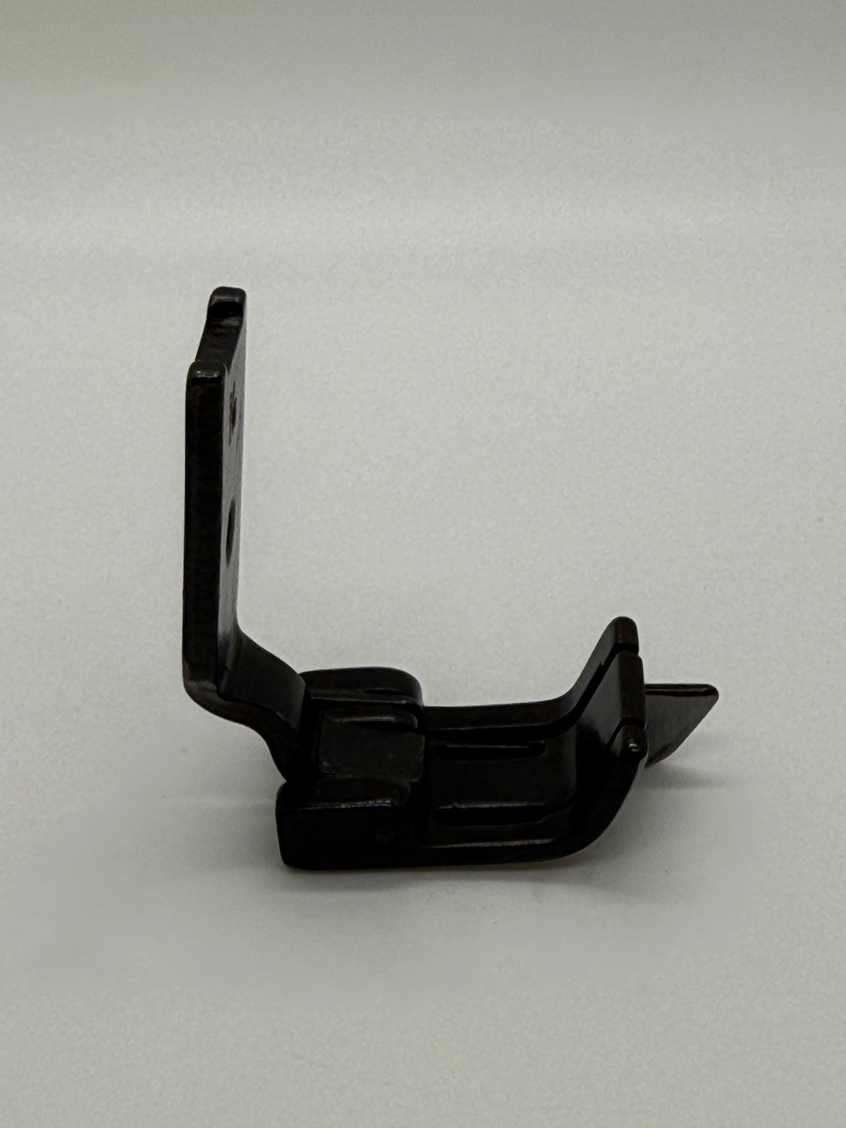 Presser Foot - Industrial Sewing Machine Part S570 5 16*1 32R