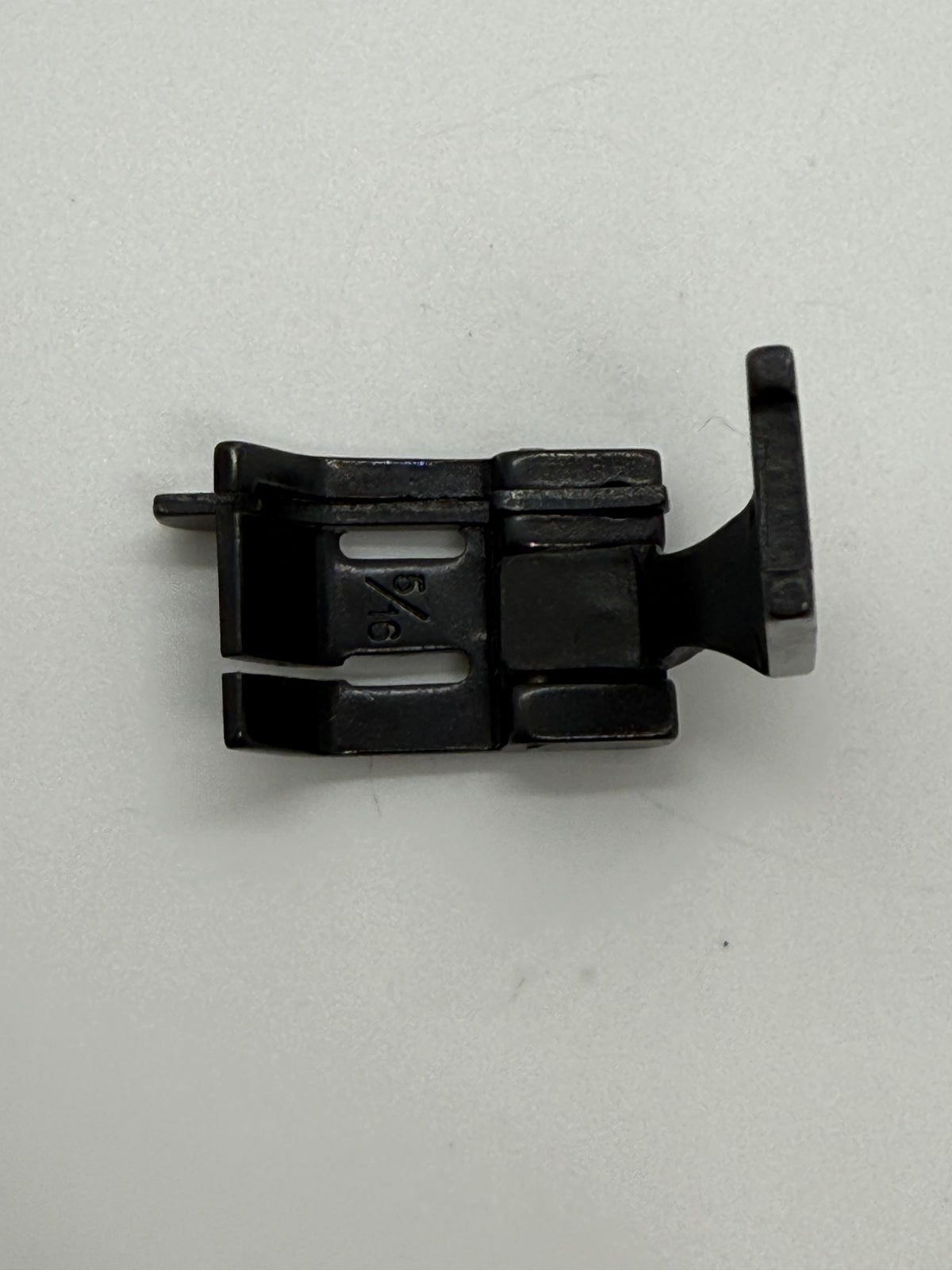 Presser Foot - Industrial Sewing Machine Part S570 5 16*1 32L