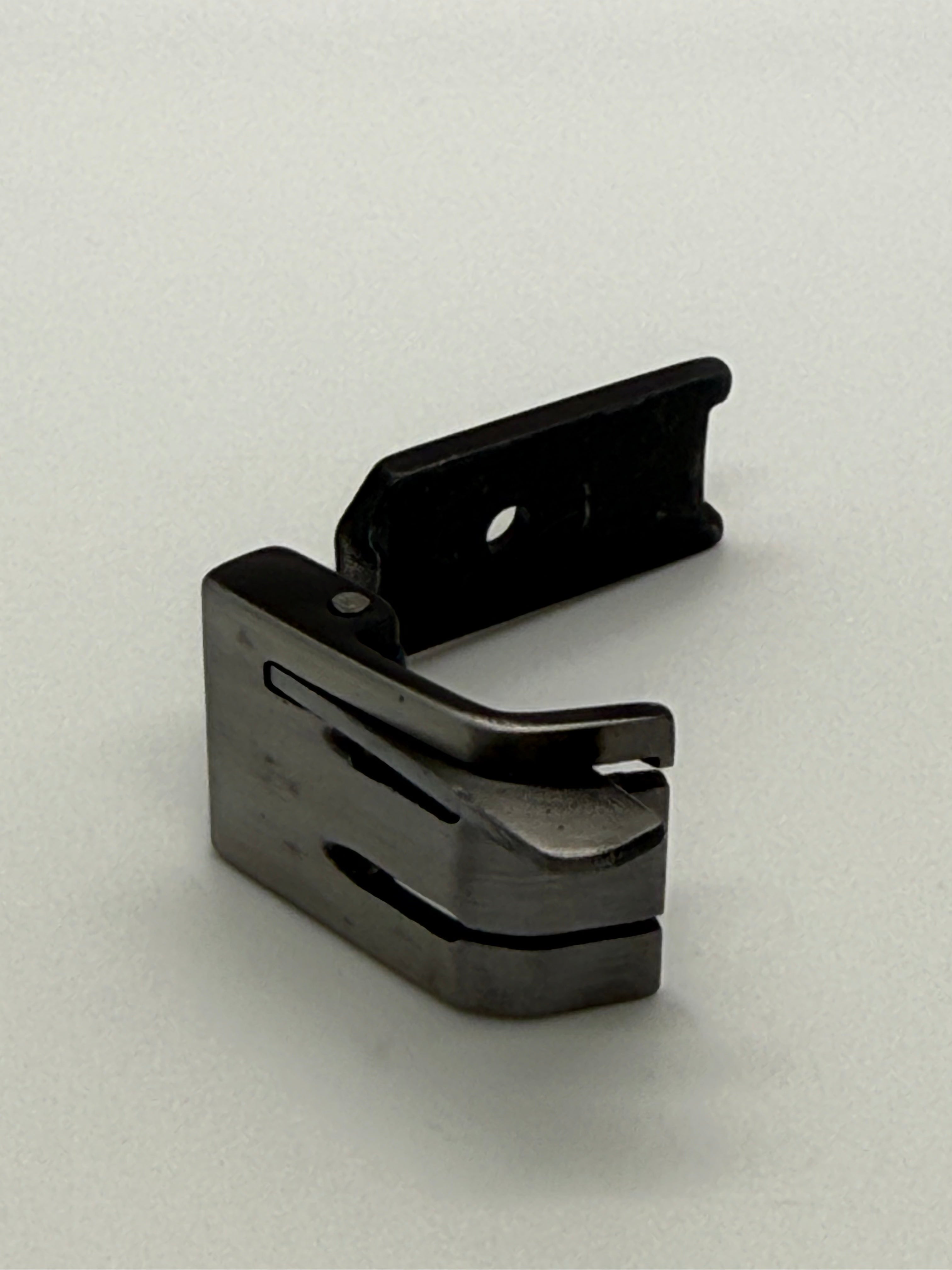 Presser Foot - Industrial Sewing Machine Part S570 5 16*1 32L
