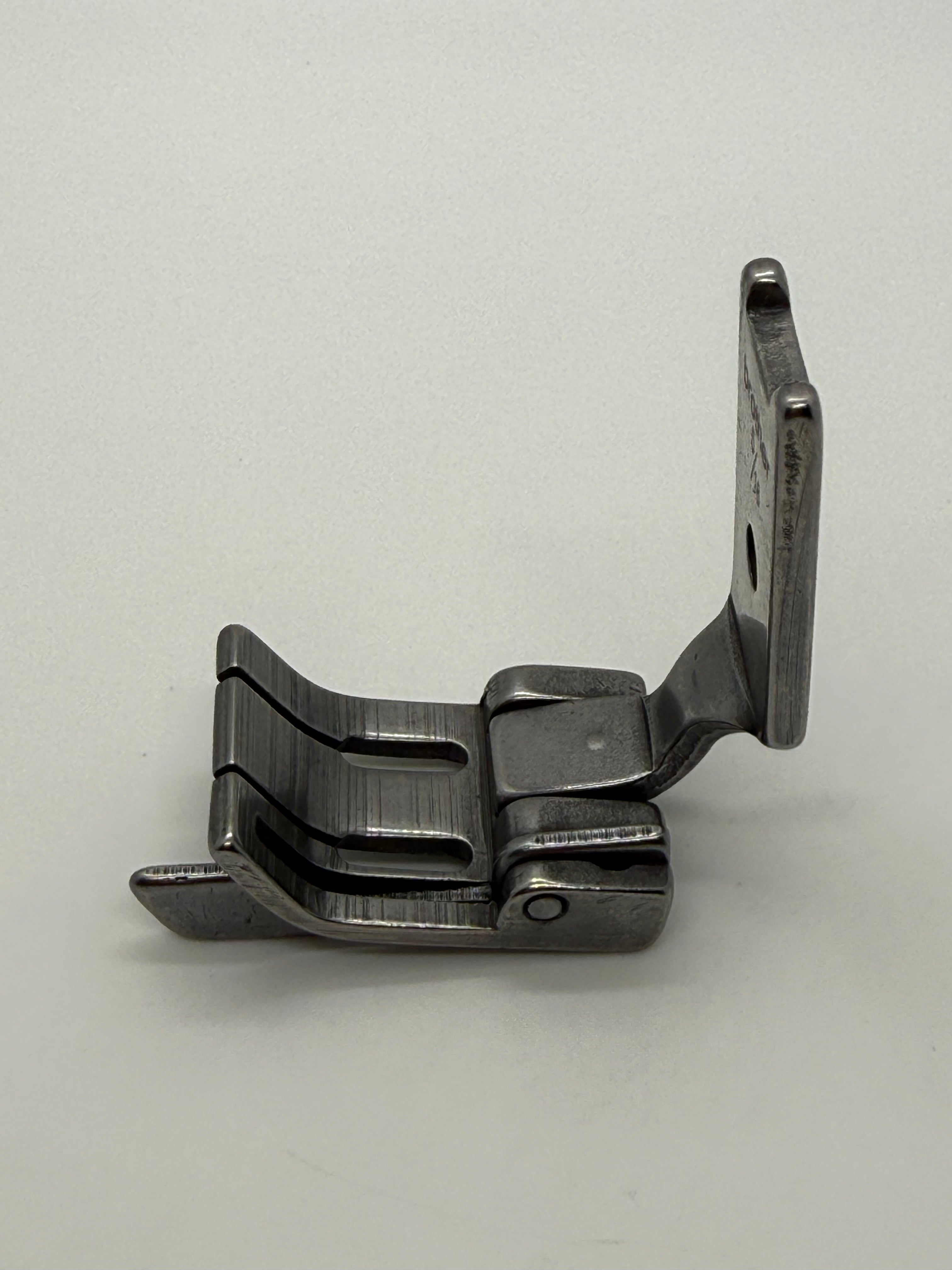 Presser Foot - Industrial Sewing Machine Part S570L 1 4*1 32L