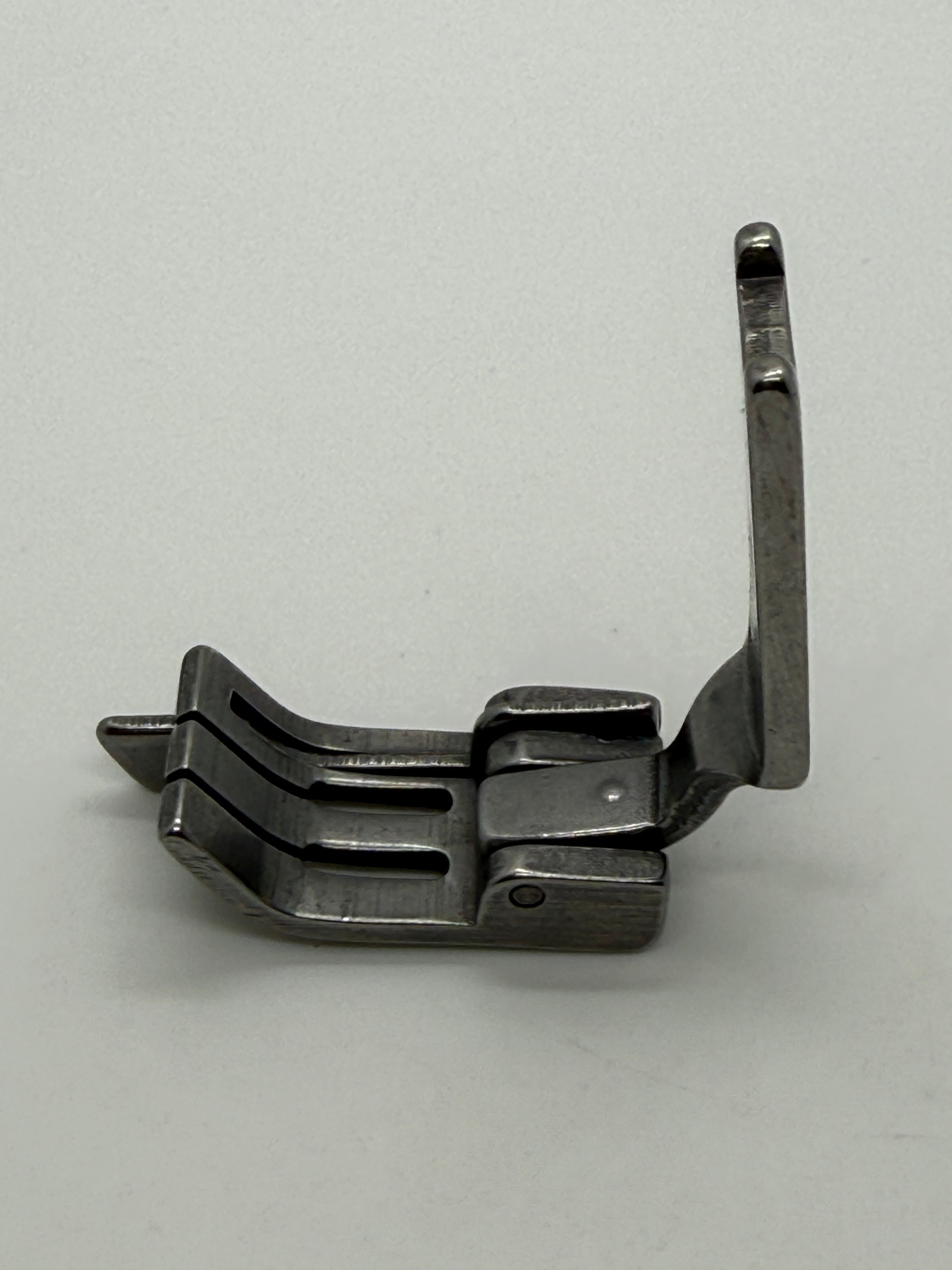 Presser Foot - Industrial Sewing Machine Part S570 3 16*1 16L