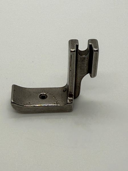 Piping Feet(Right) Good - Industrial Sewing Machine Part 36069R 1 8