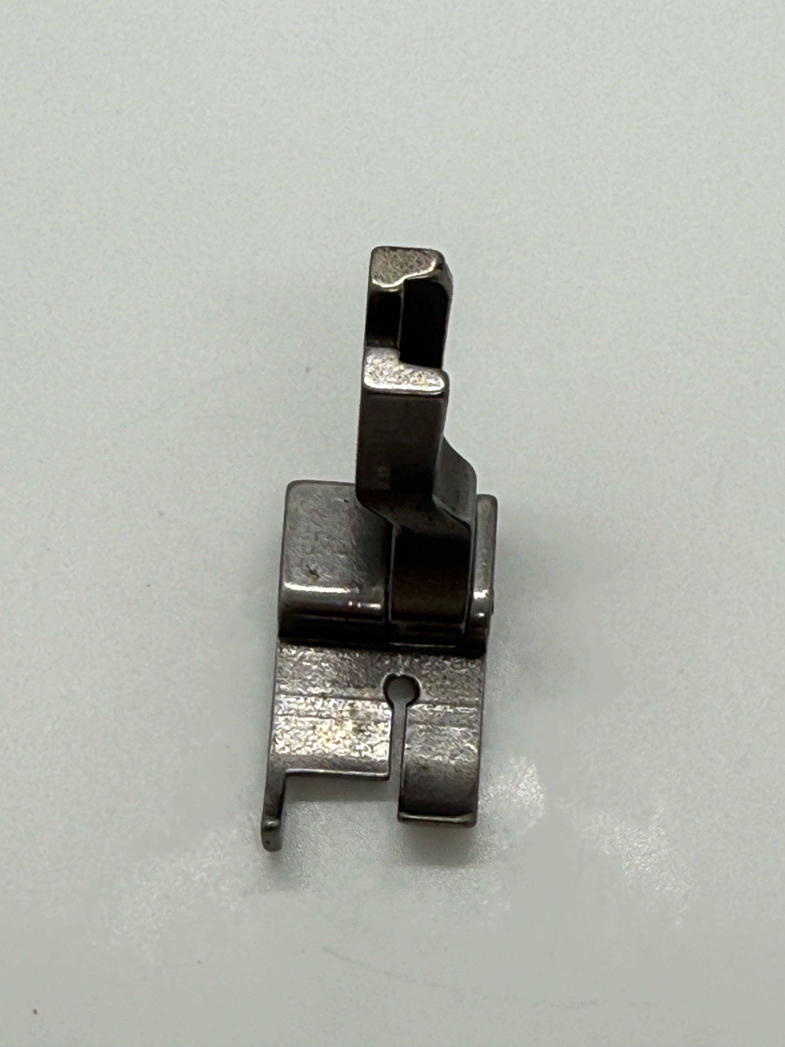Hinged Raising Feet(Steel) - Industrial Sewing Machine Part 12463HL P815L 5 16